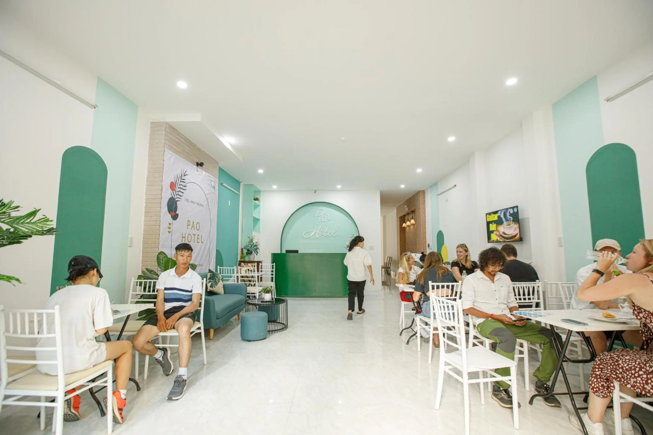 Buffet breakfast in Pao Hotel