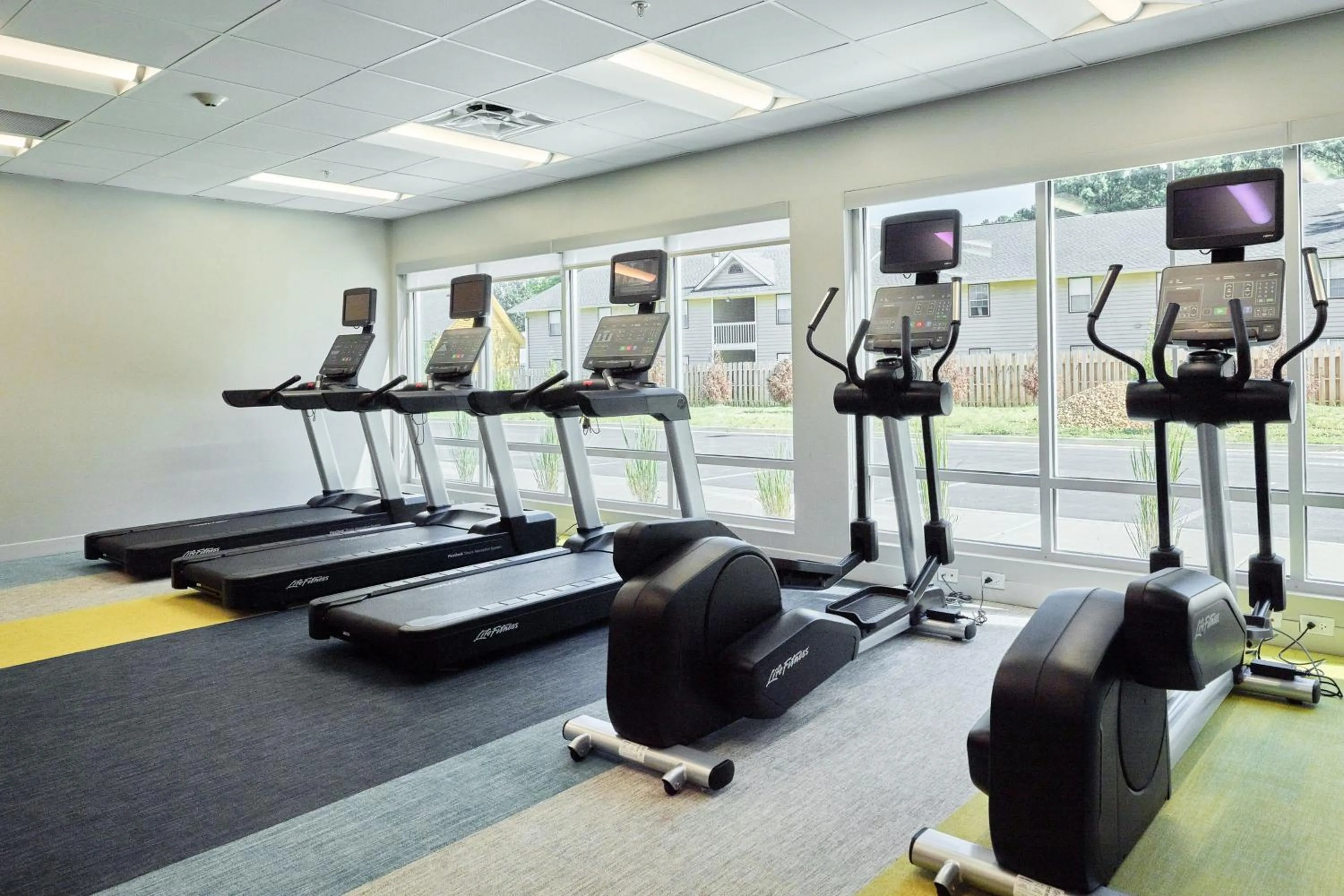 Fitness centre/facilities in TownePlace Suites by Marriott Chattanooga South, East Ridge