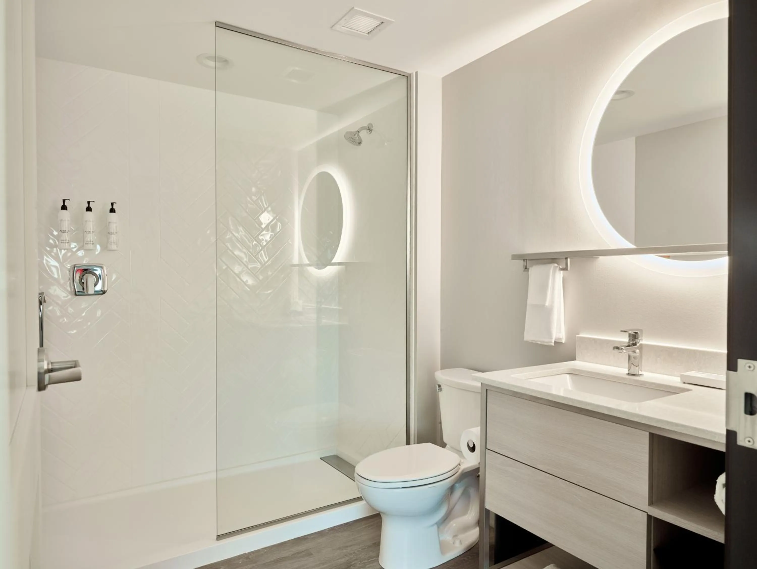 Bathroom in TownePlace Suites by Marriott Chattanooga South, East Ridge