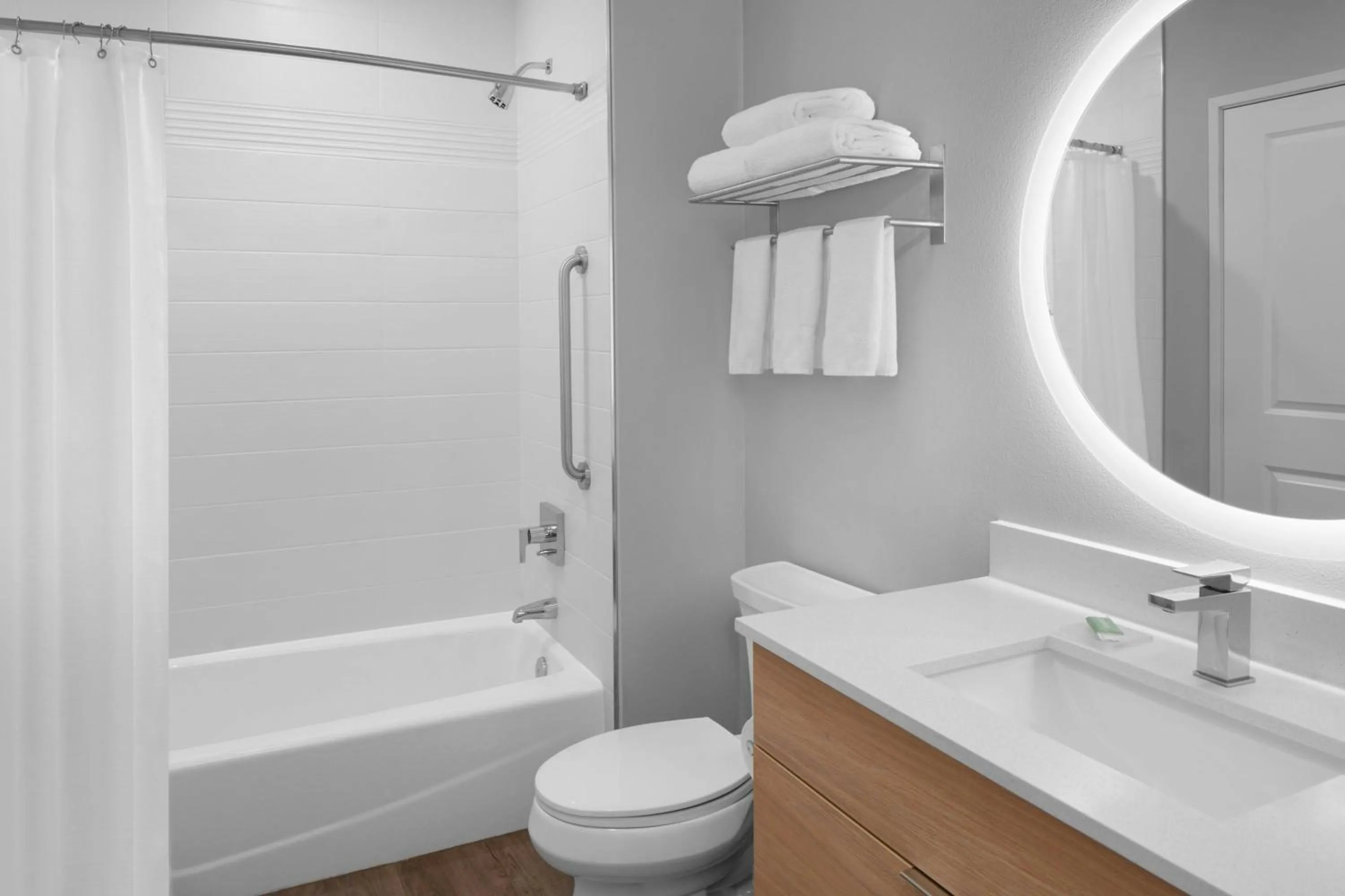 Bathroom in TownePlace Suites by Marriott Sacramento Rancho Cordova