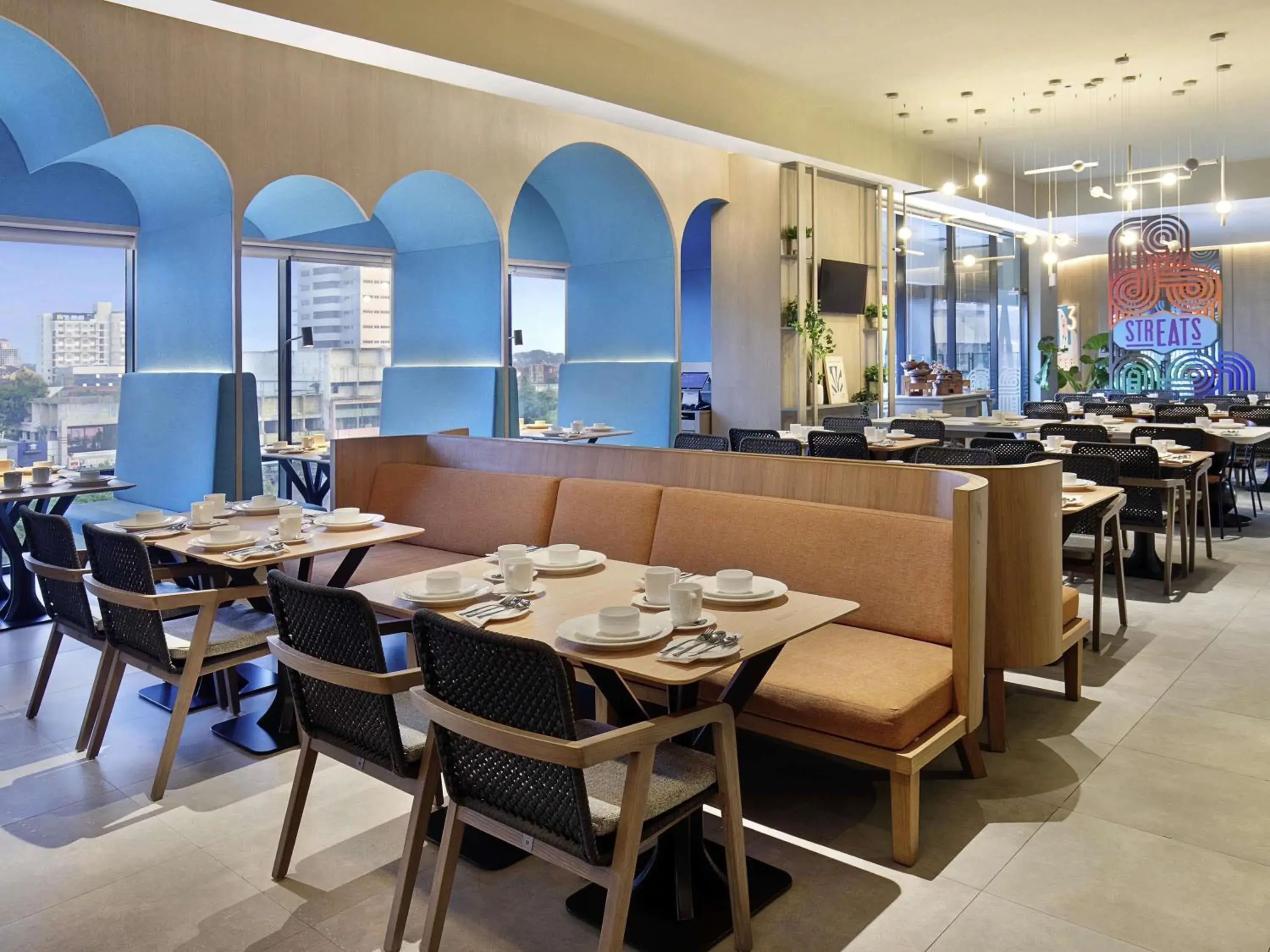 Restaurant/places to eat in ibis Styles Semarang Simpang Lima Restaurant/places to eat in ibis Styles Semarang Simpang Lima