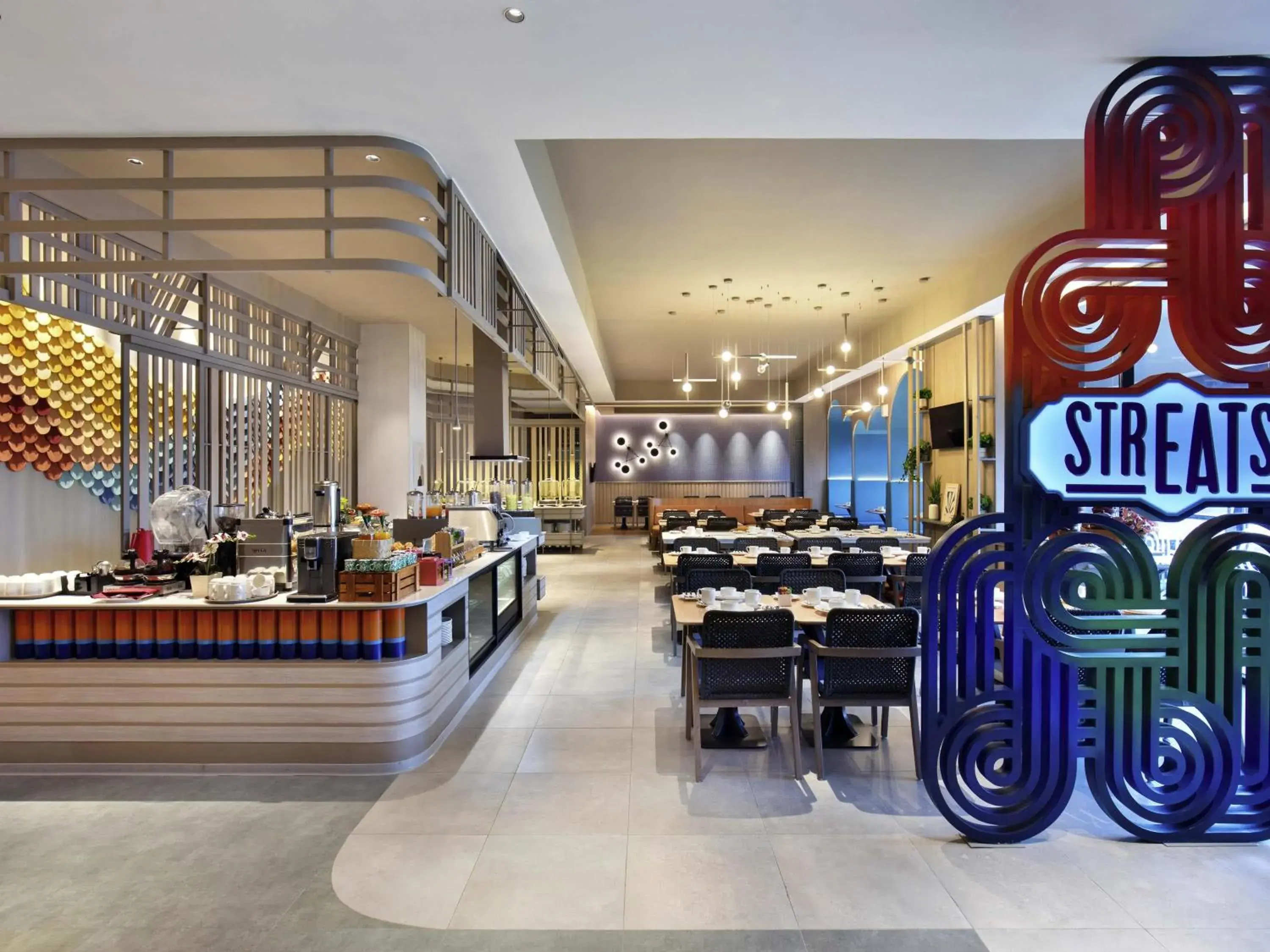 Restaurant/places to eat in ibis Styles Semarang Simpang Lima Restaurant/places to eat in ibis Styles Semarang Simpang Lima