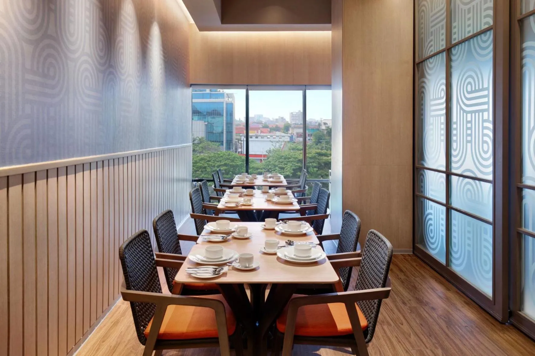 Restaurant/places to eat in ibis Styles Semarang Simpang Lima