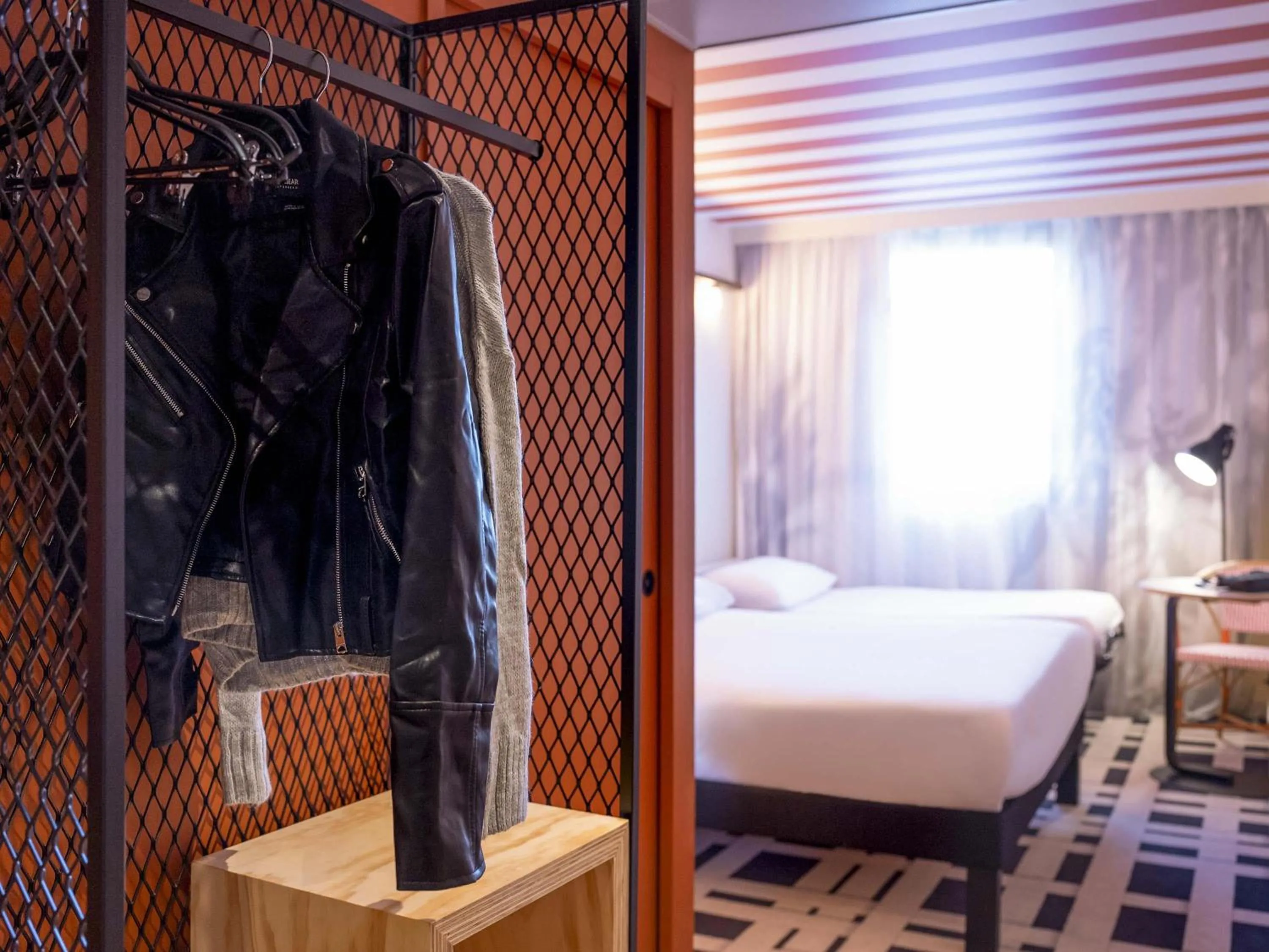 Bedroom, Bed in ibis Styles Montauban