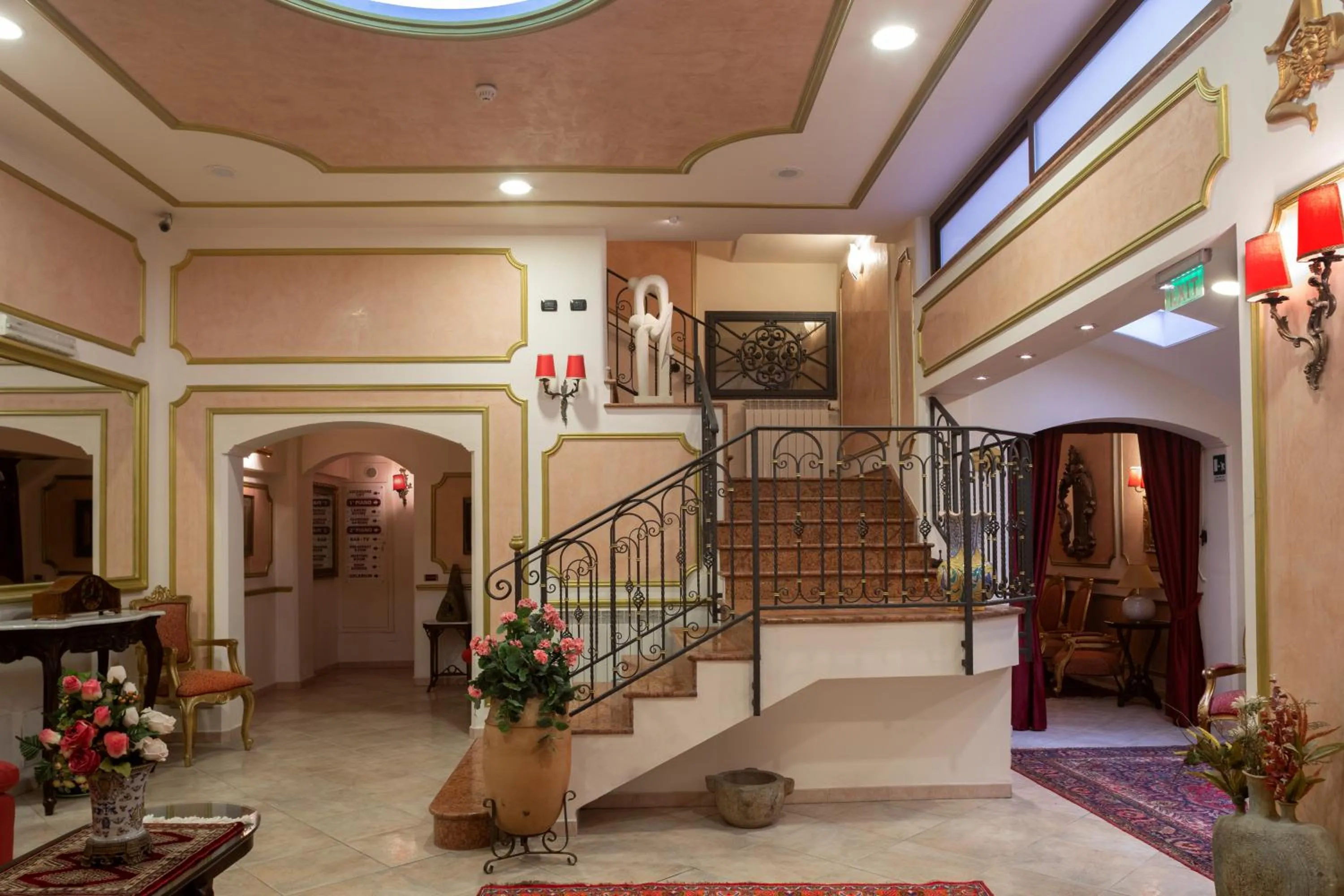 Lobby or reception in Hotel Trinacria