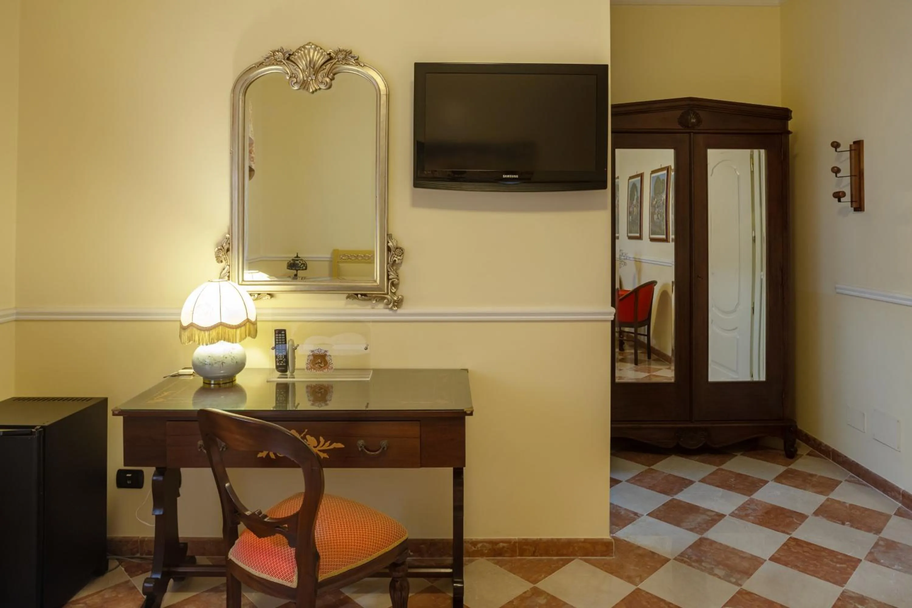 Photo of the whole room in Hotel Trinacria