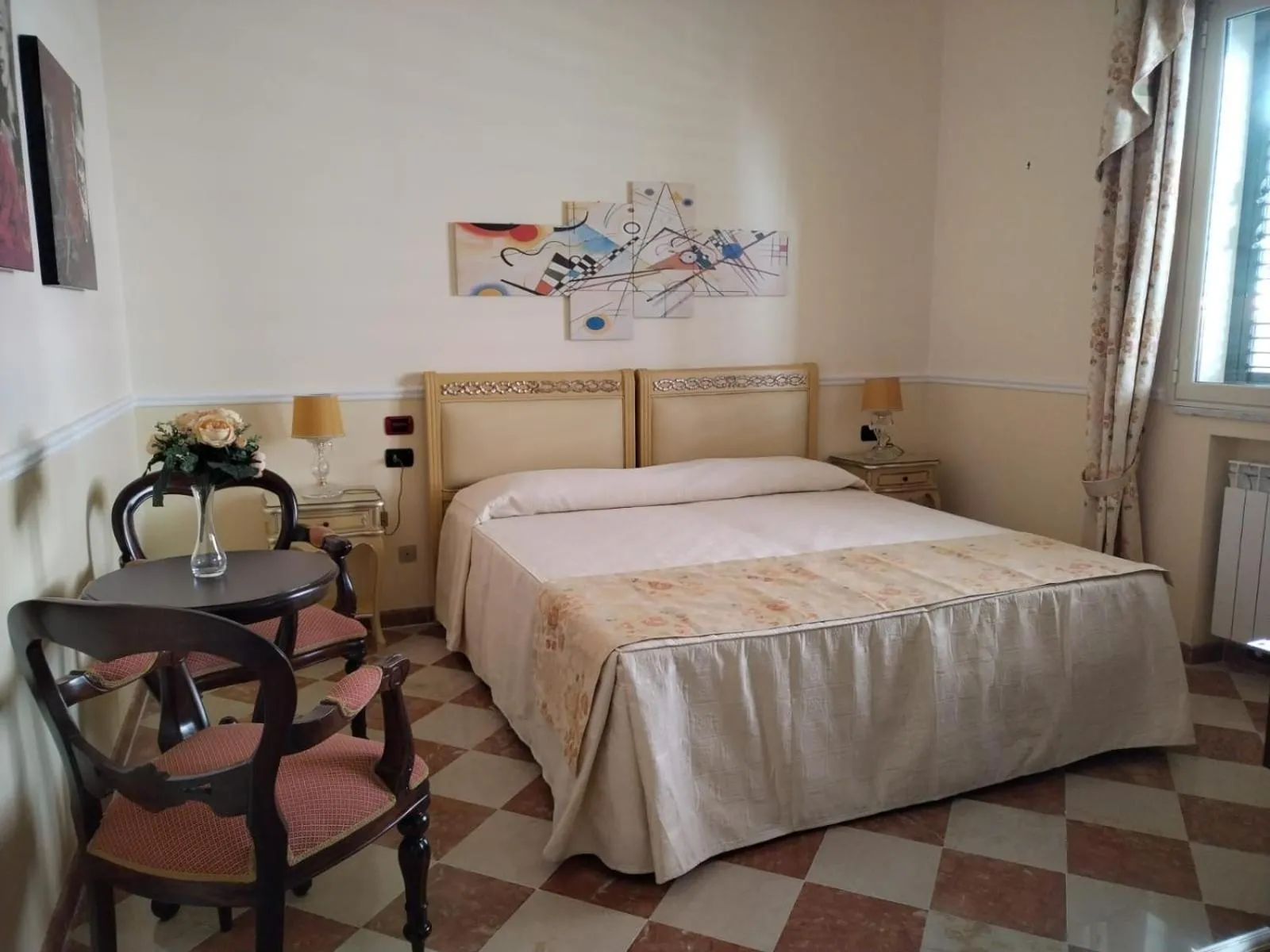 View (from property/room), Bed in Hotel Trinacria