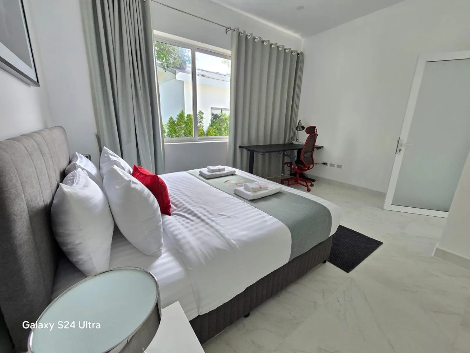 Bed in Bougain Villas