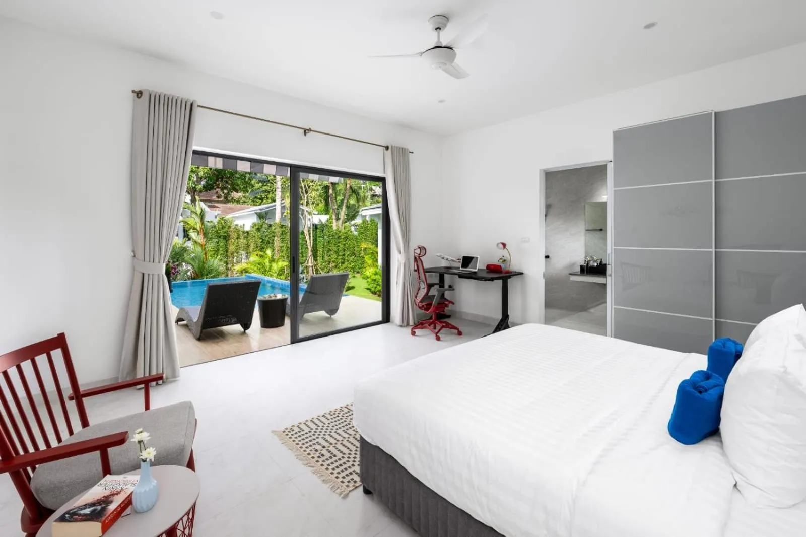 Bed in Bougain Villas