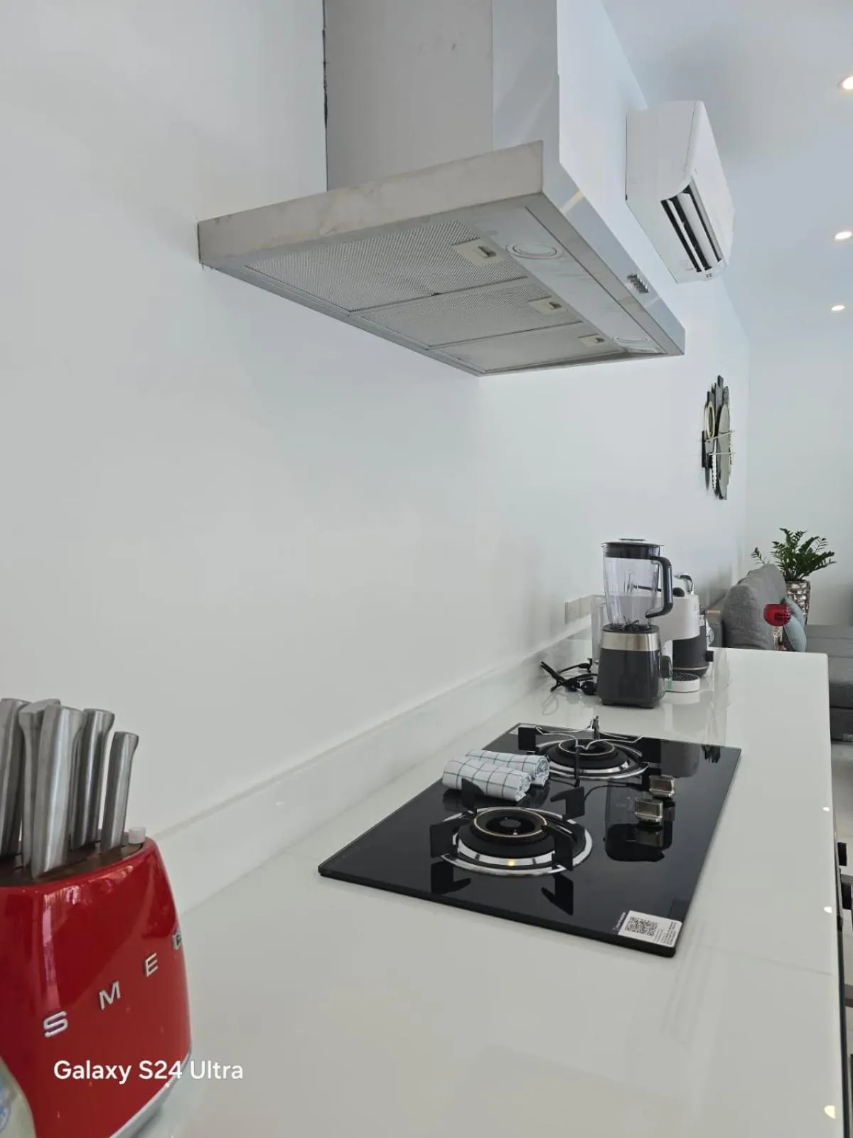 Kitchen or kitchenette in Bougain Villas