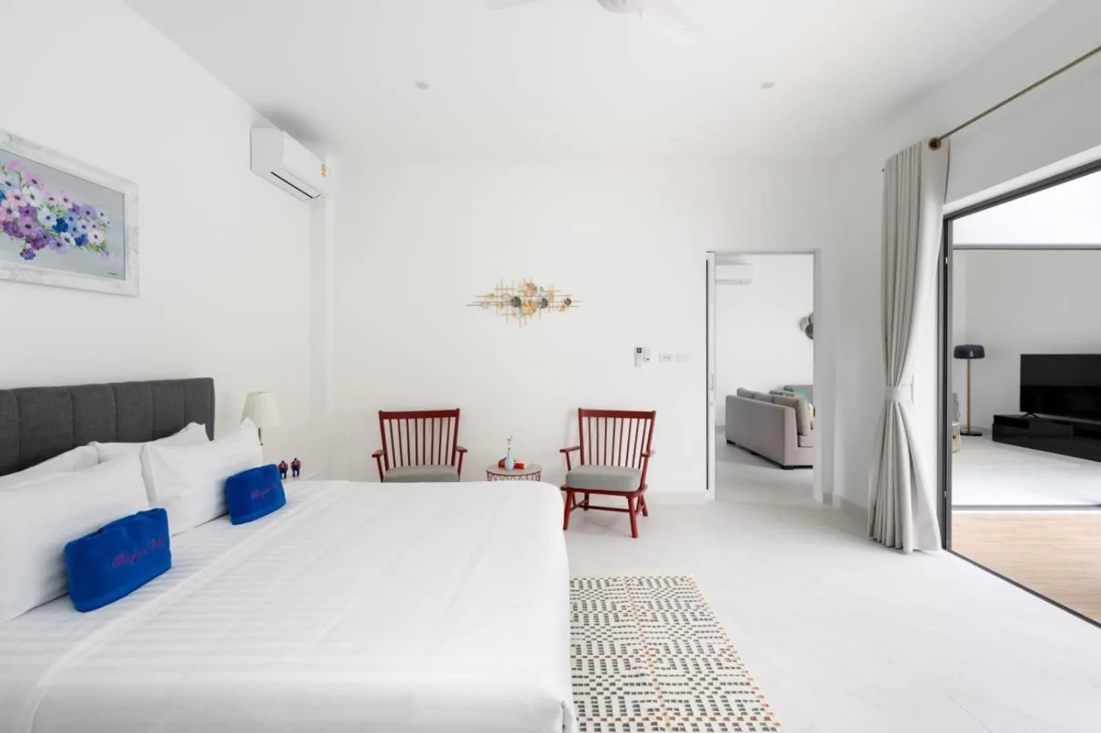 Bedroom, Bed in Bougain Villas