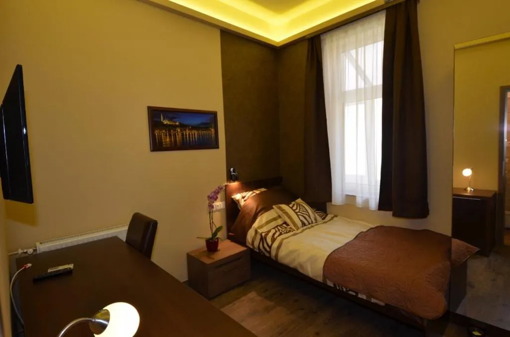 Bed in Fig Tree House