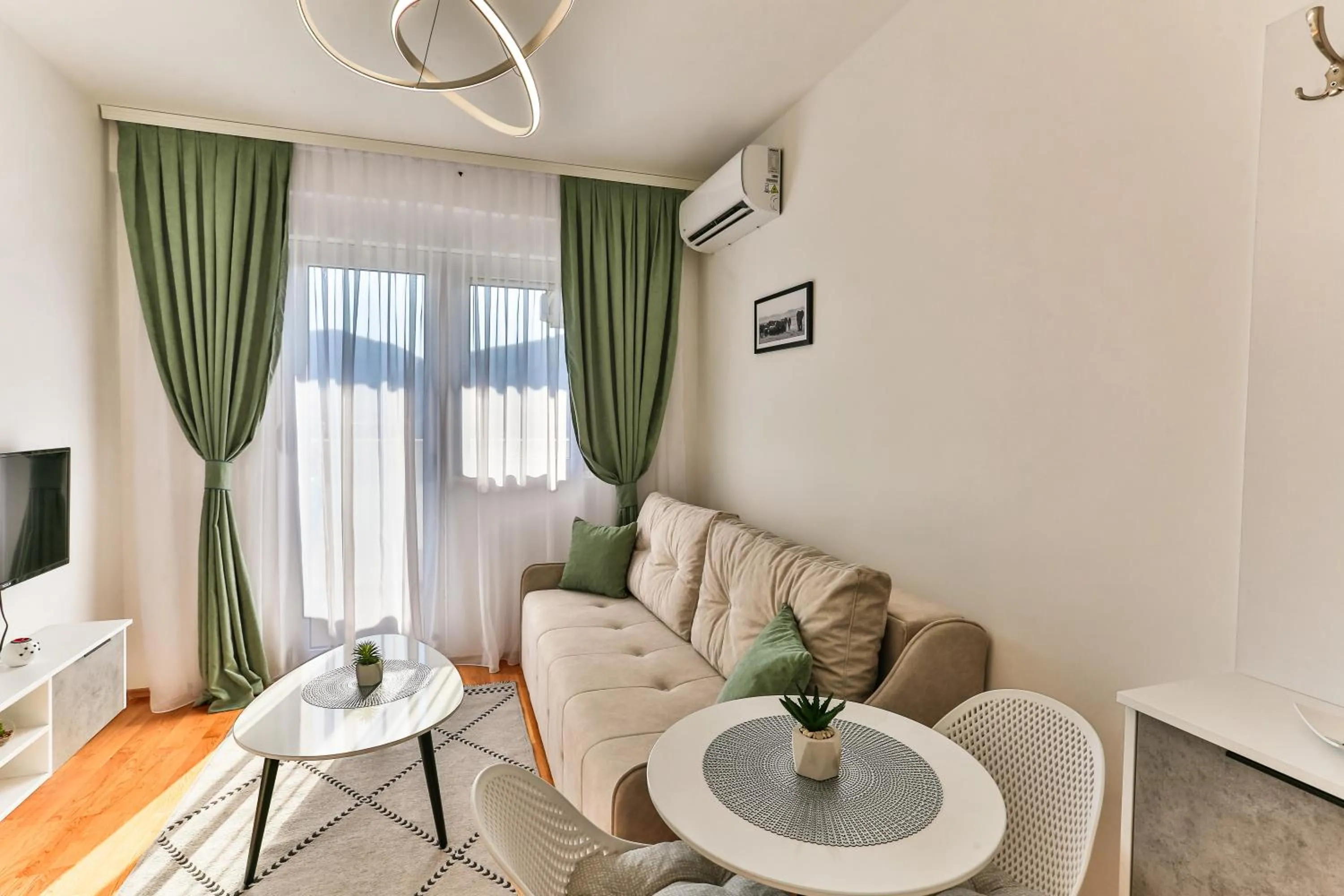 Apartment with Sea View in Sonja Apartment