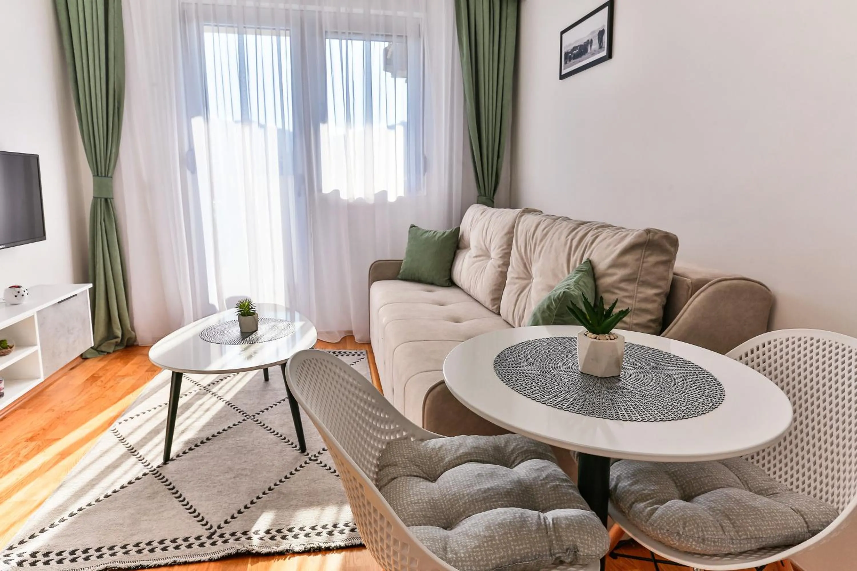 Apartment with Sea View in Sonja Apartment