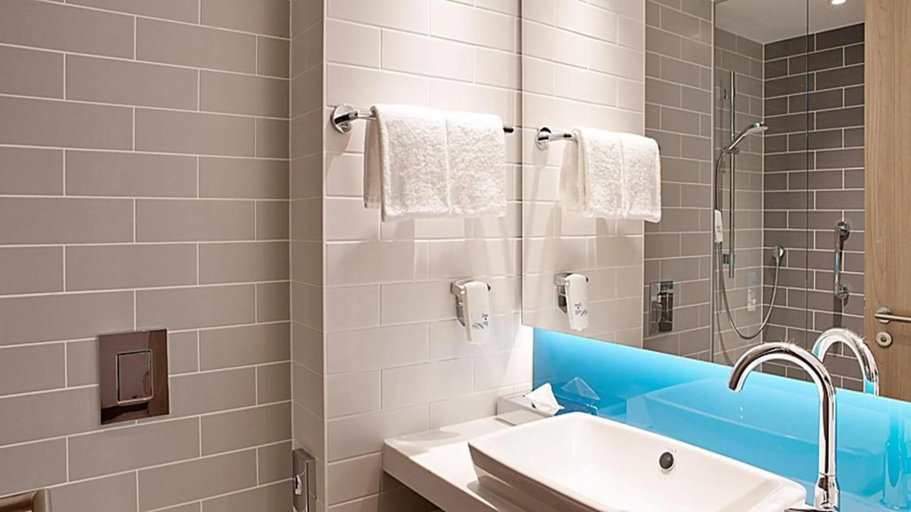 Photo of the whole room in Holiday Inn Express - Remscheid