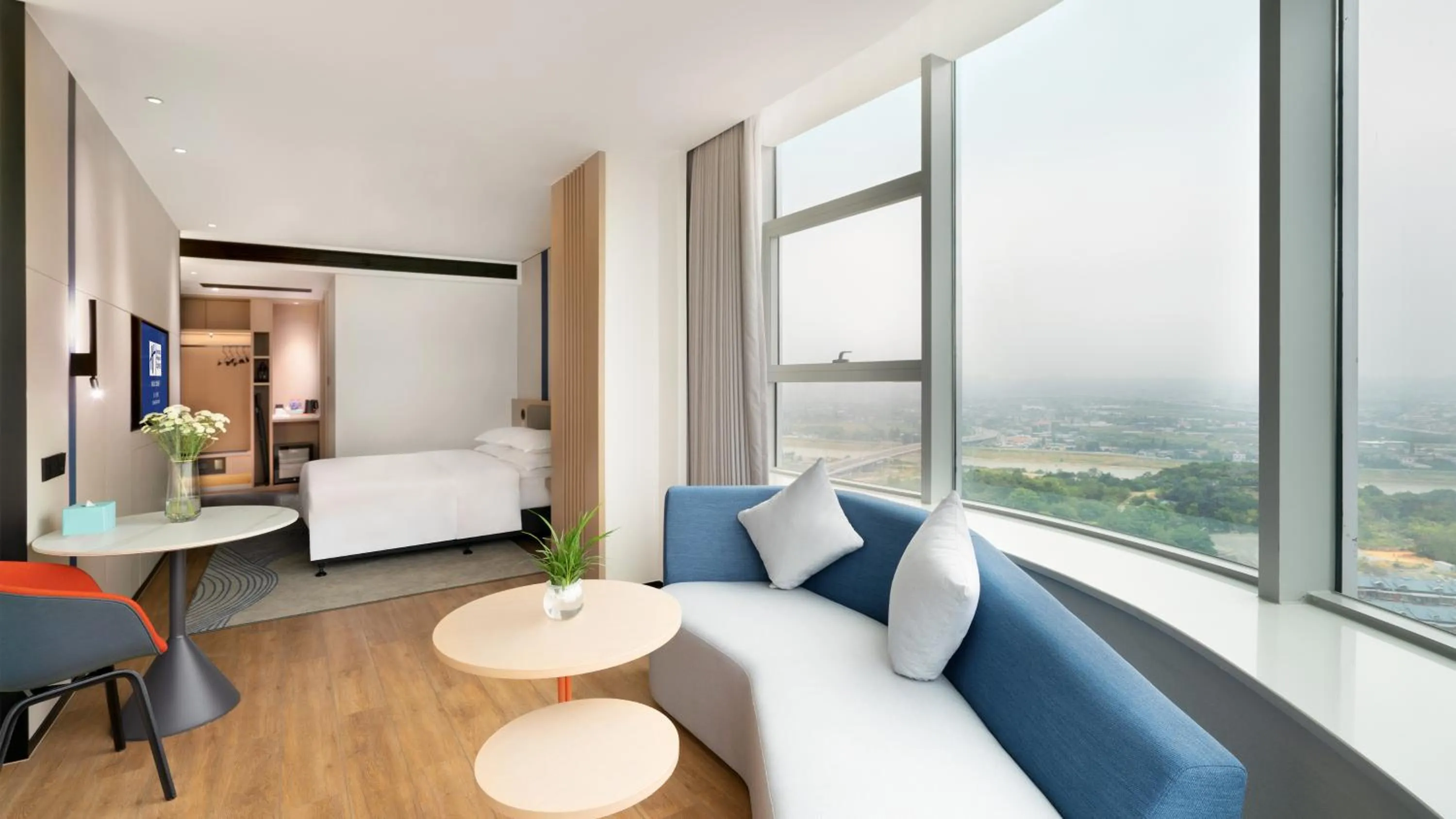 Bed in Holiday Inn Express Changsha Kaifu by IHG