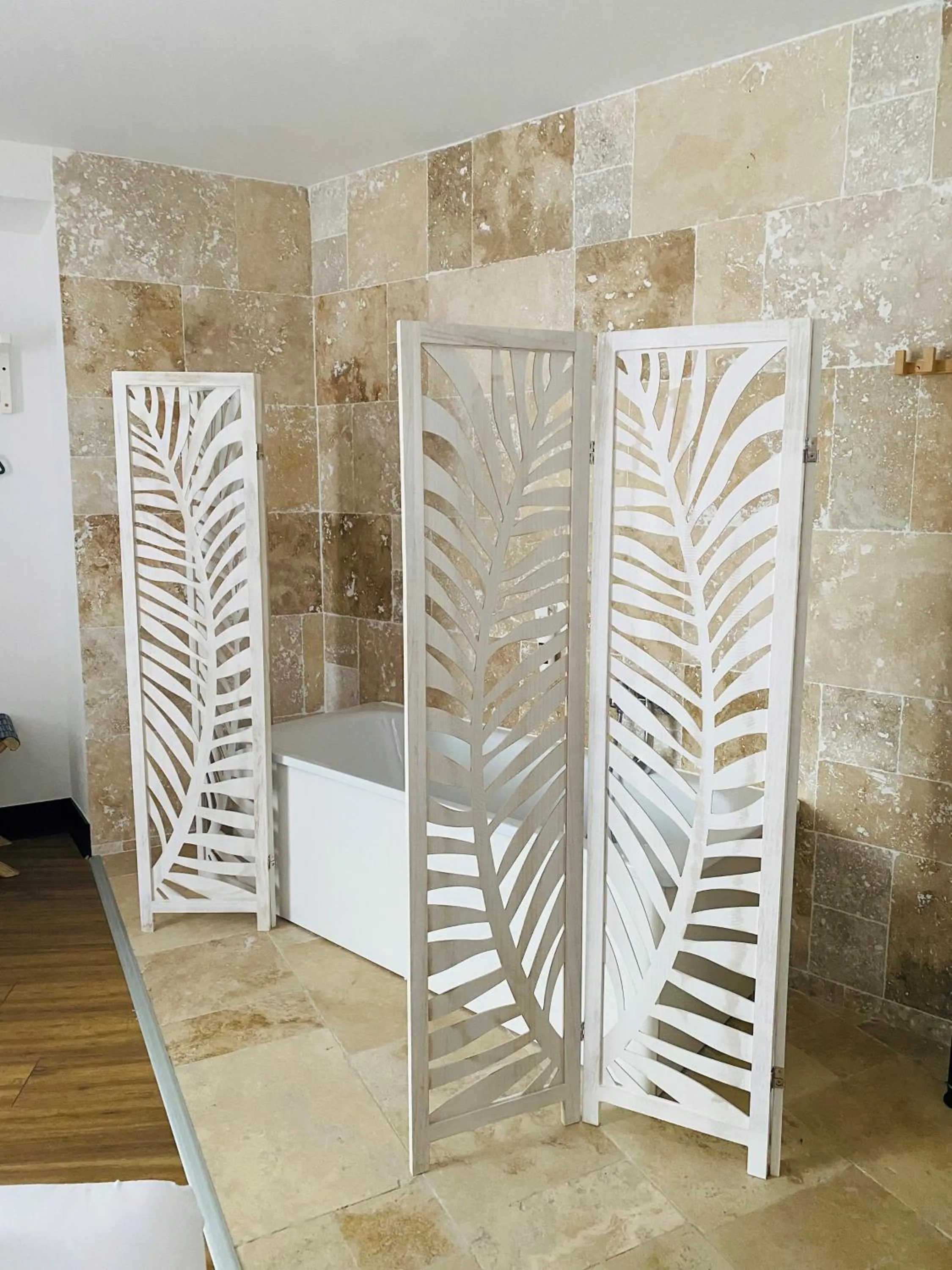 Bathroom in Enzo Hotels Limoges Centre Jourdan by Kyriad Direct