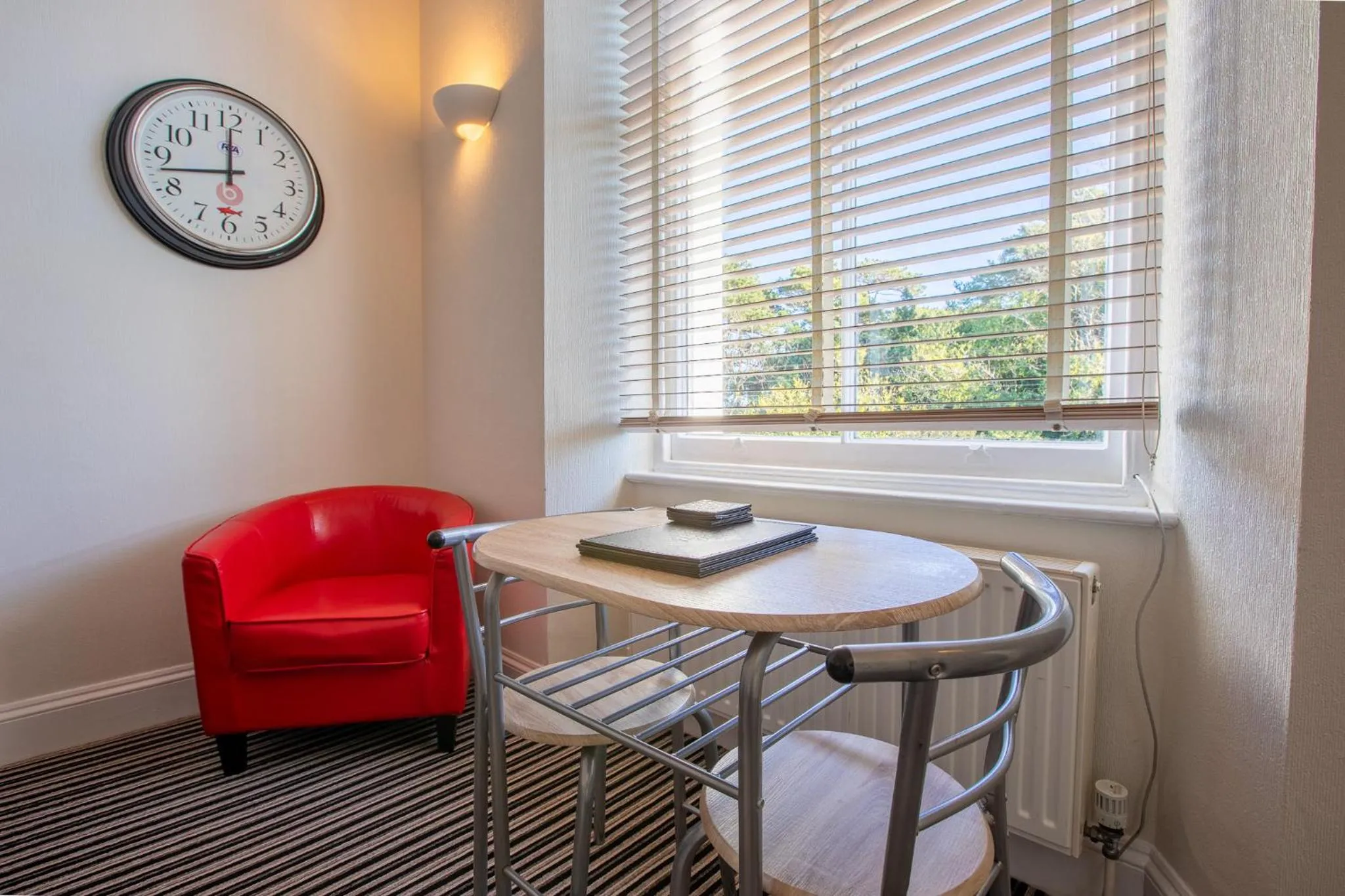Cosy Flat in Victorian Villa- Parking & Garden
