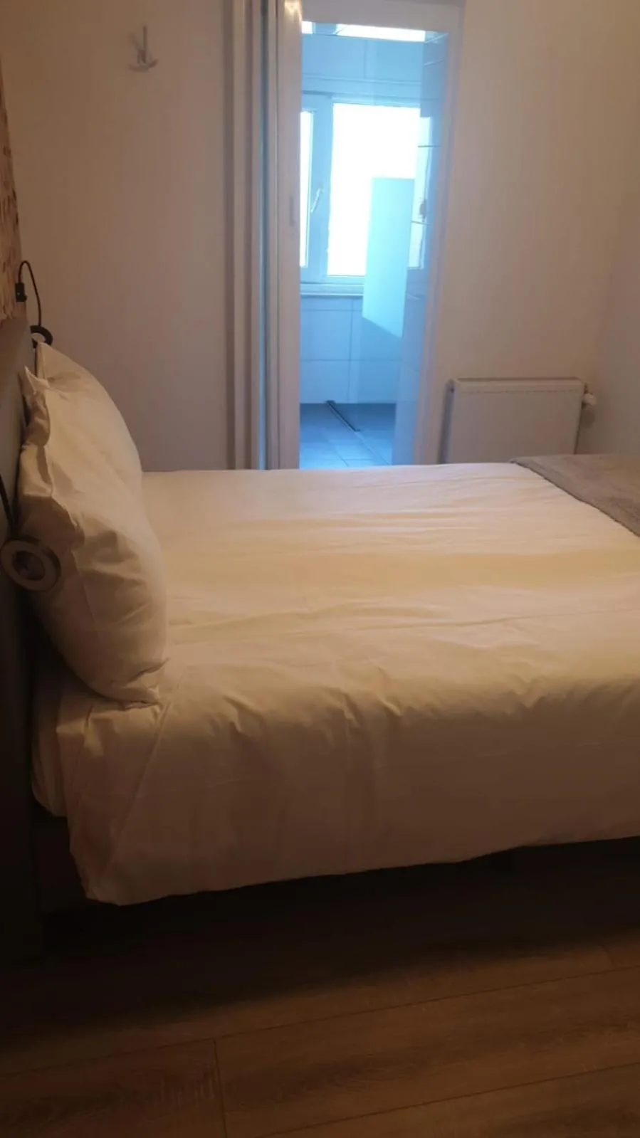 Bed in Hotel B&B Sint-Maria NEXT DOOR