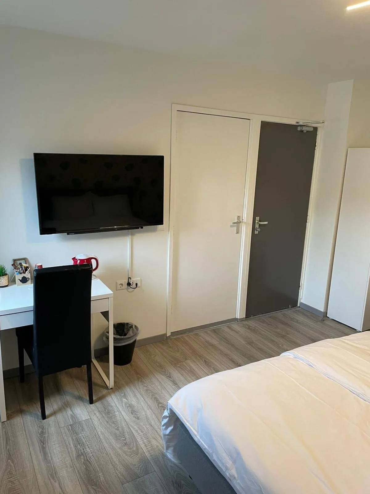 Bed in Hotel B&B Sint-Maria NEXT DOOR