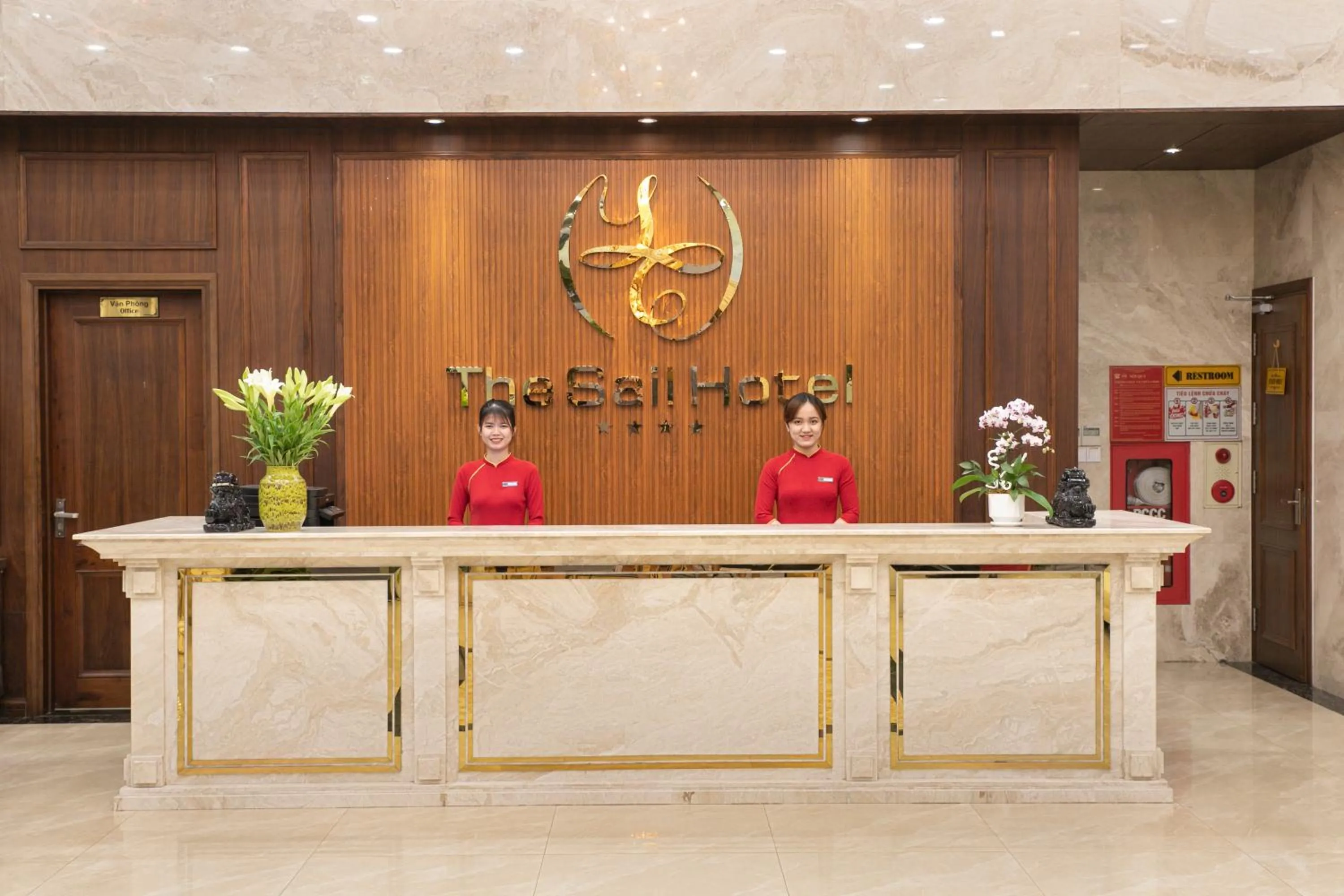Lobby or reception in The Sail Hotel - My Khe Beach