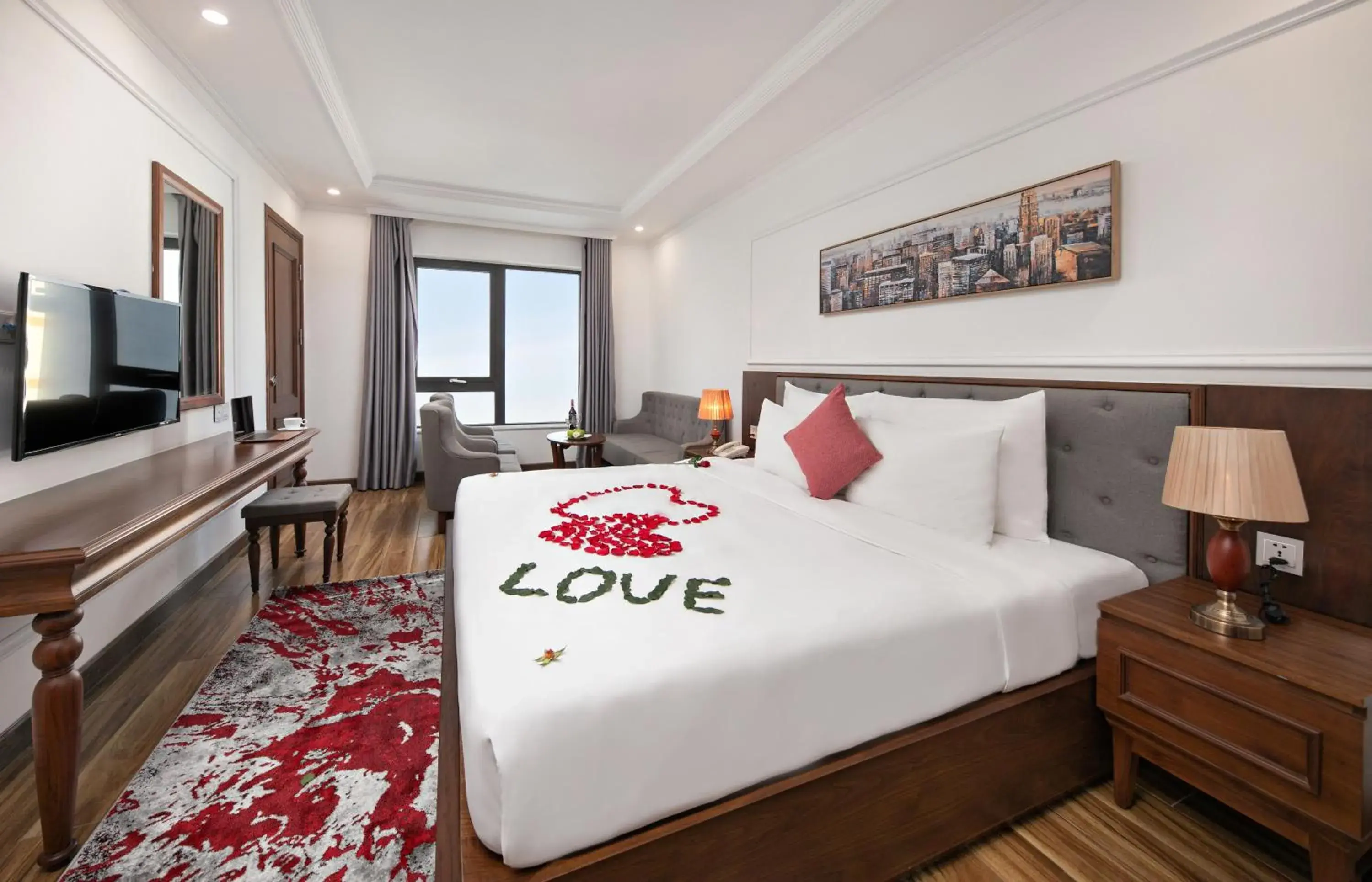 Photo of the whole room, Bed in The Sail Hotel - My Khe Beach Photo of the whole room, Bed in The Sail Hotel - My Khe Beach