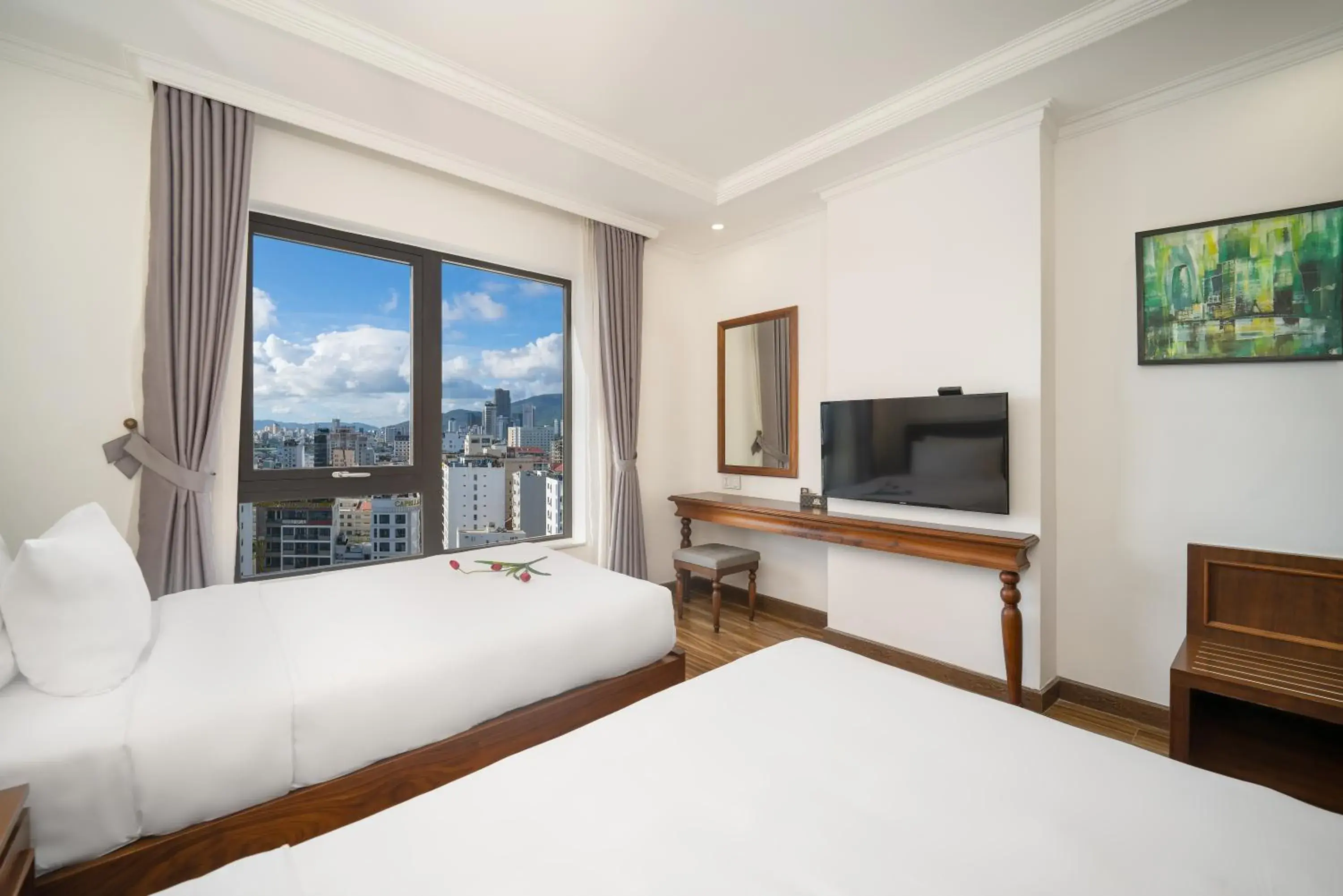 Deluxe Twin Room in The Sail Hotel - My Khe Beach Deluxe Twin Room in The Sail Hotel - My Khe Beach