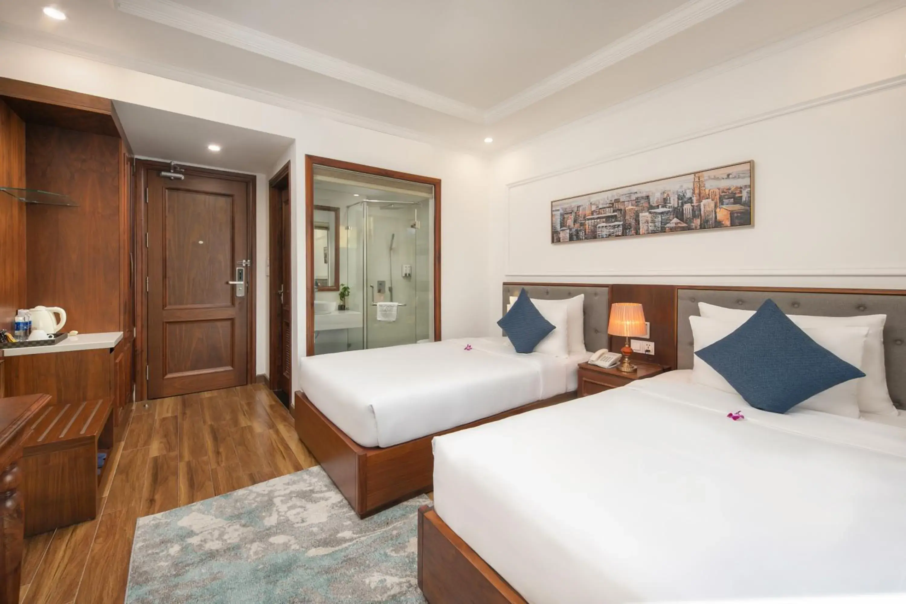 Superior Twin Room in The Sail Hotel - My Khe Beach Superior Twin Room in The Sail Hotel - My Khe Beach