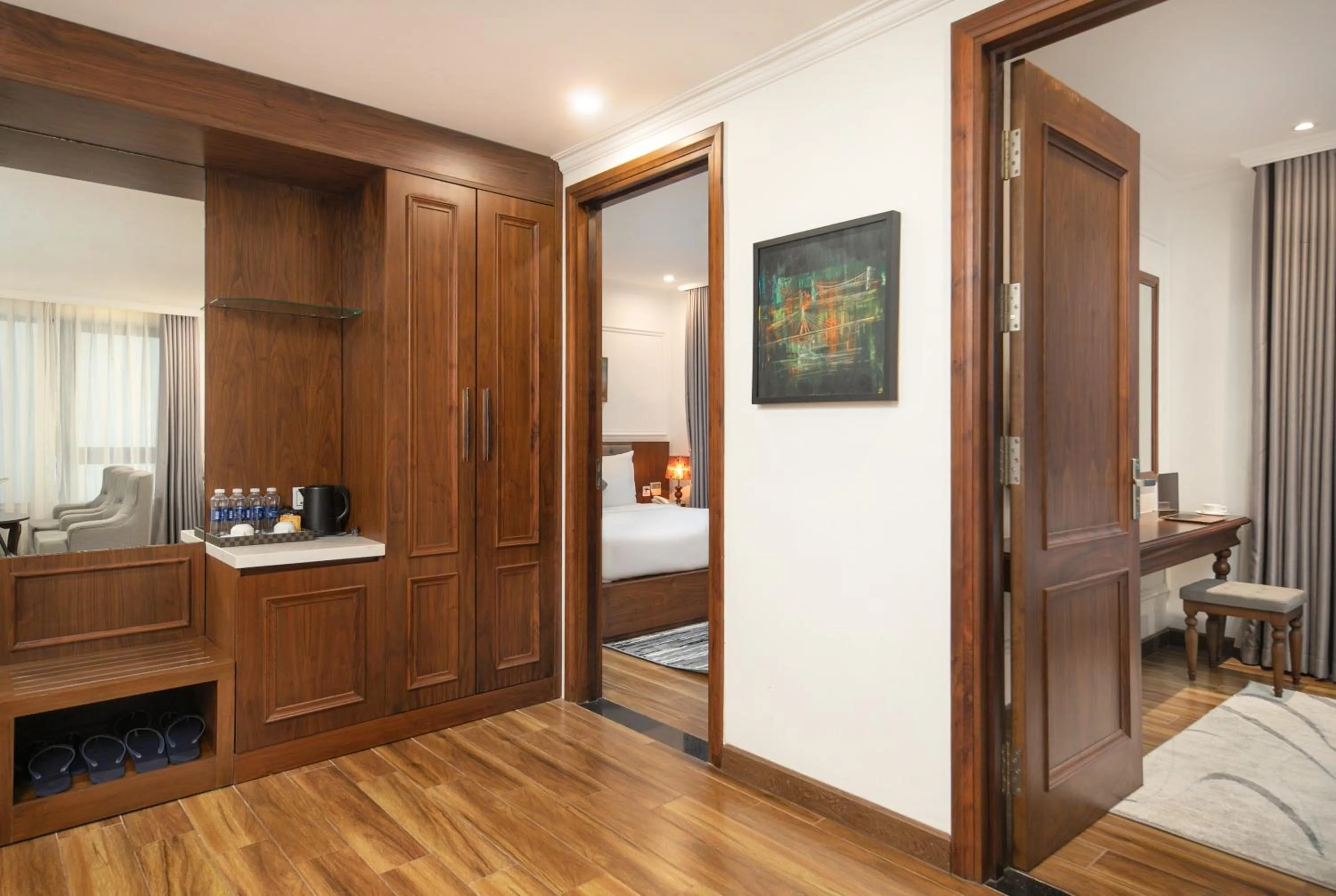 minibar, Bed in The Sail Hotel - My Khe Beach