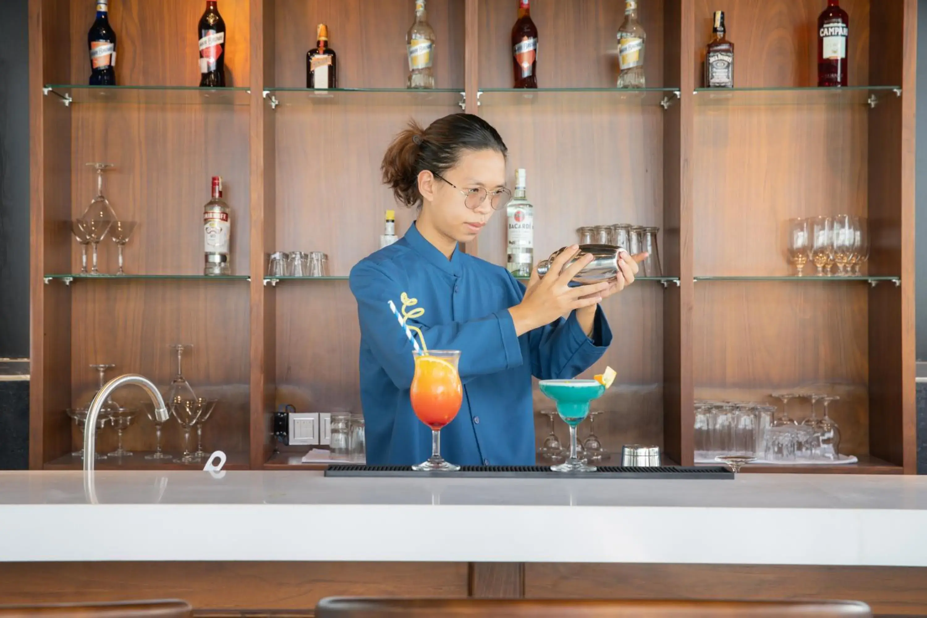 Lounge or bar in The Sail Hotel - My Khe Beach Lounge or bar in The Sail Hotel - My Khe Beach