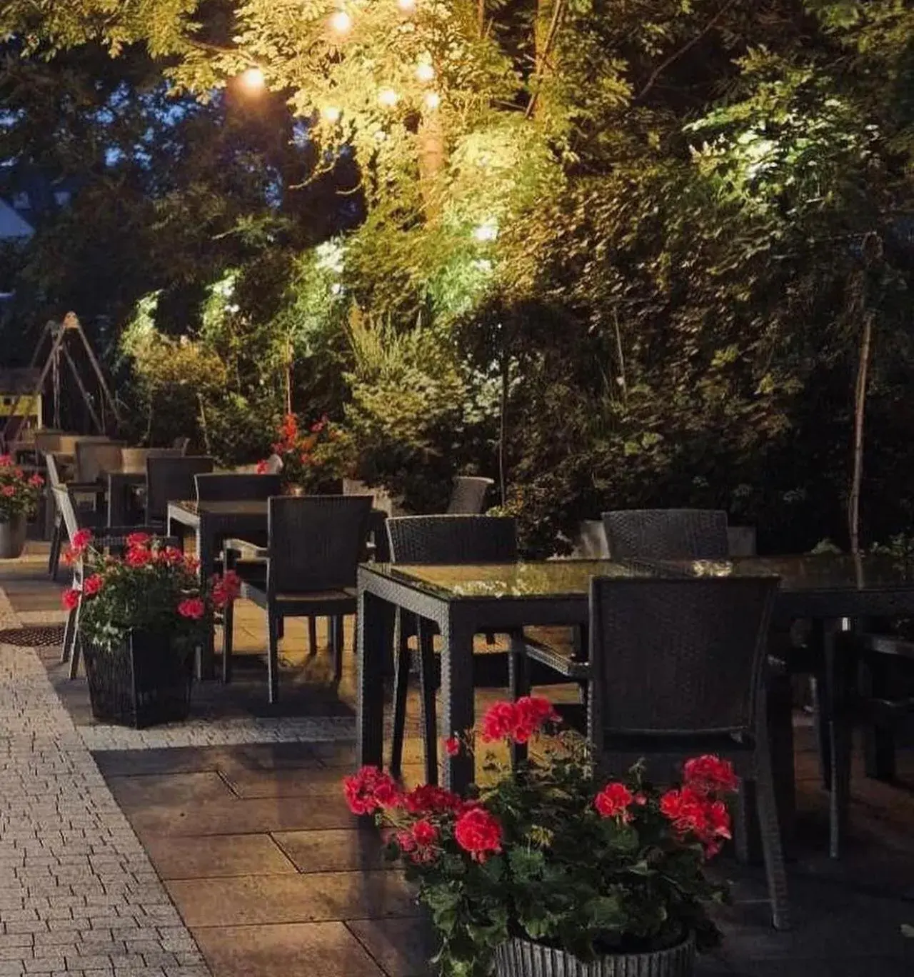 Property building in Hotel Apis Property building in Hotel Apis