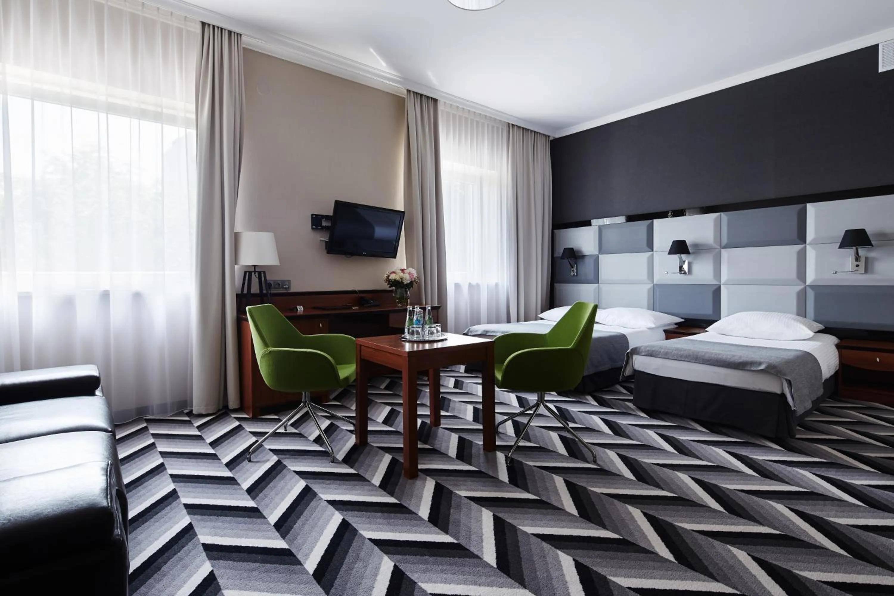 Photo of the whole room, Bed in Hotel Apis