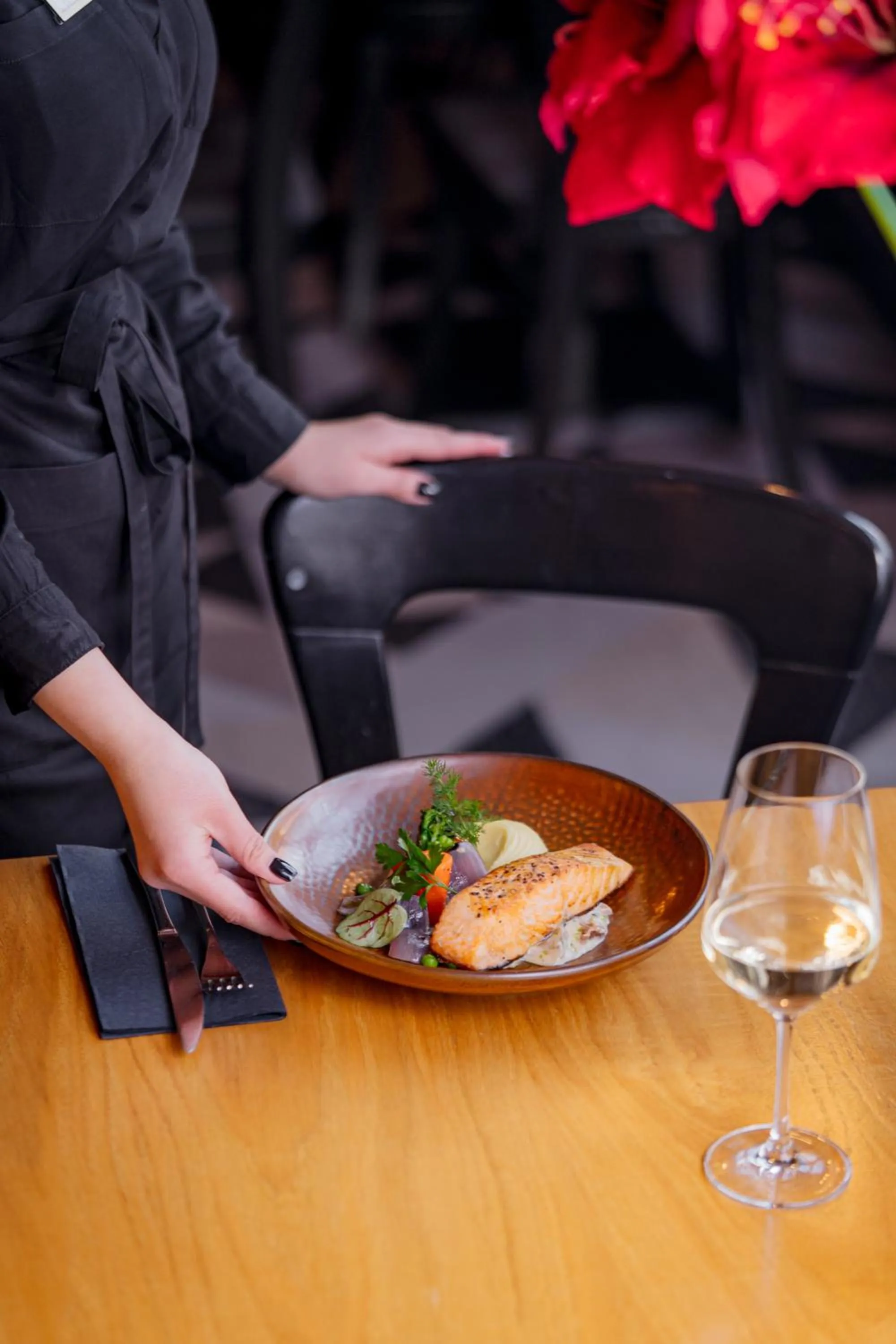 Restaurant/places to eat in Hotel Apis