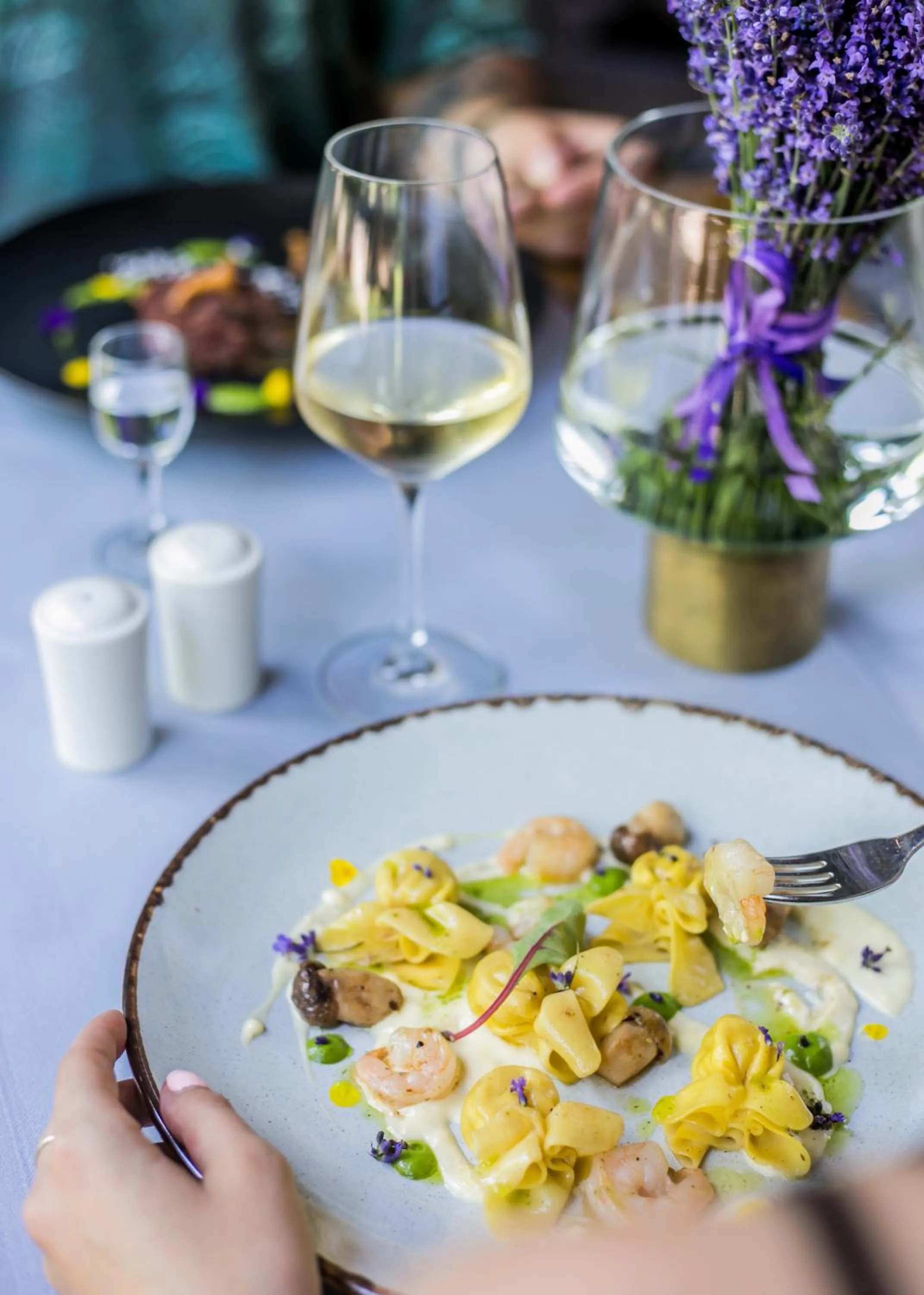 Food and drinks in Hotel Apis