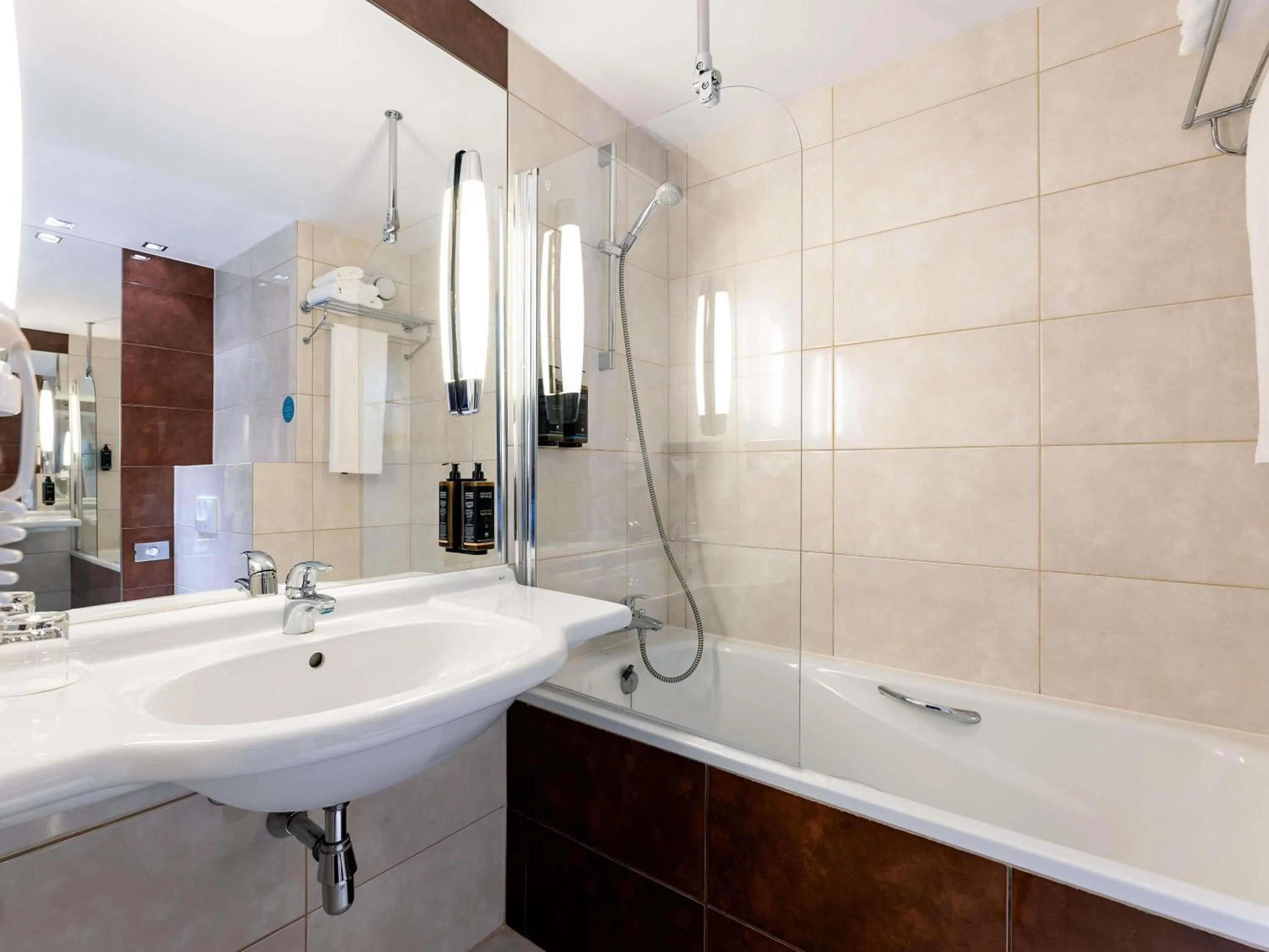 Bedroom in Mercure Karpacz Skalny