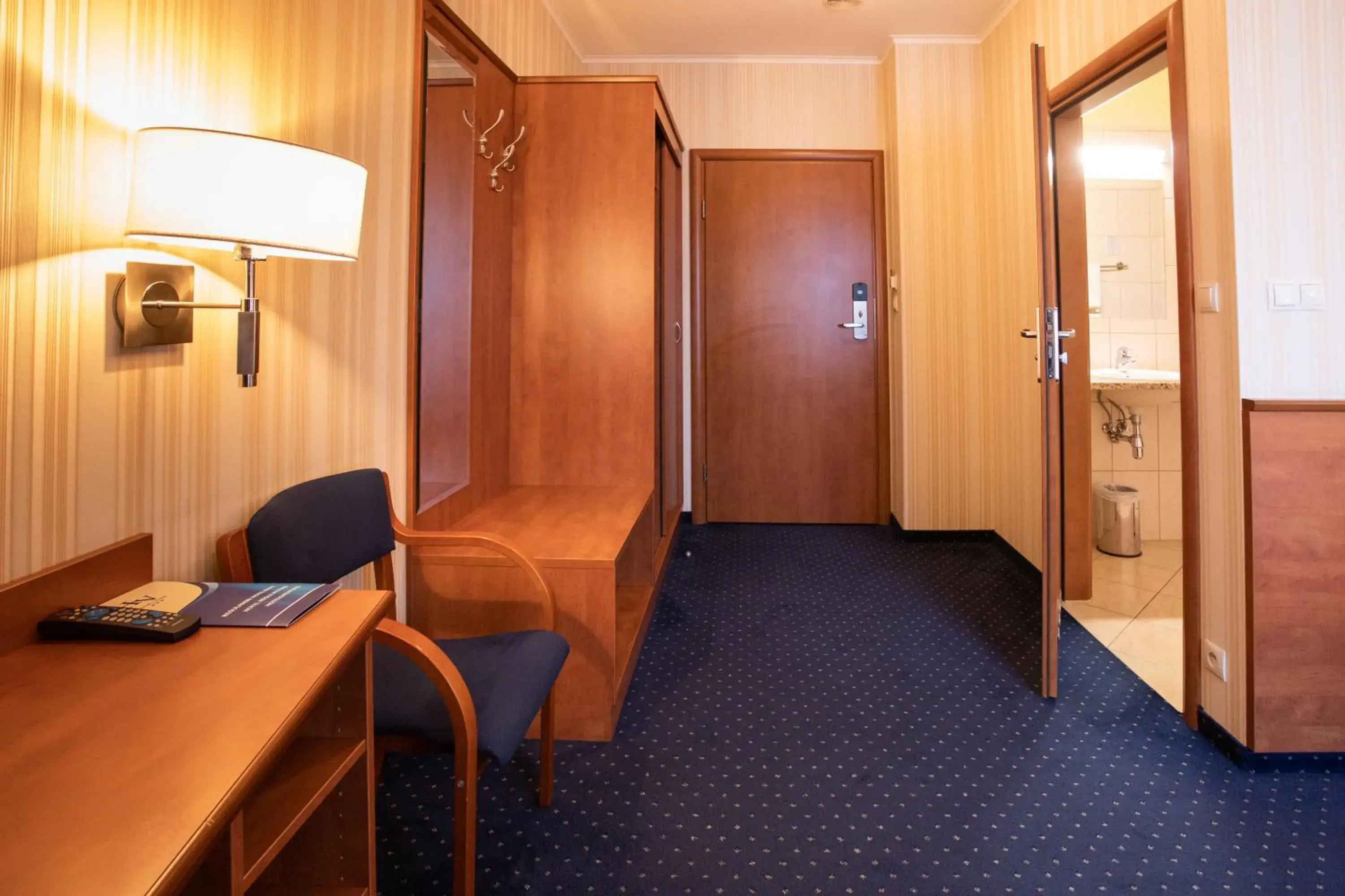Twin Room in Business Hotel Vega Wrocław Twin Room in Business Hotel Vega Wrocław