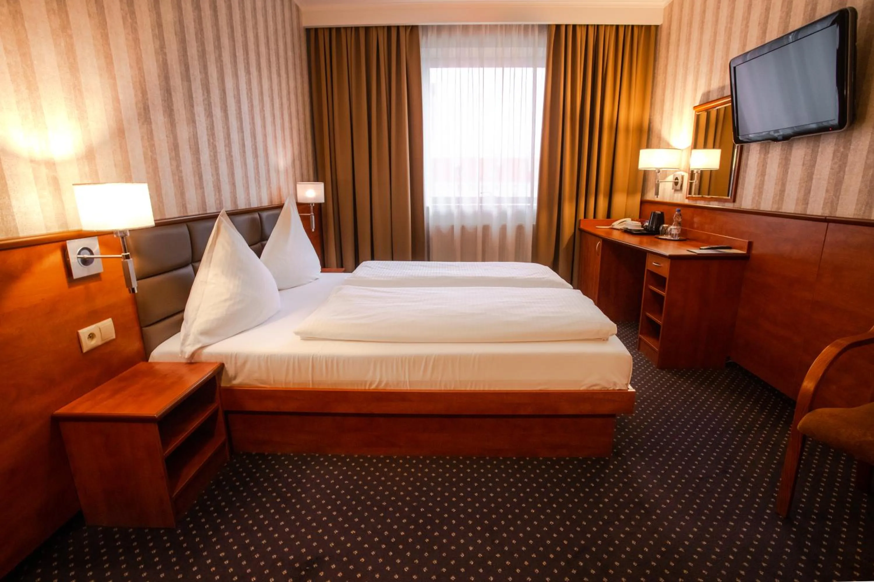 Bed in Business Hotel Vega Wrocław