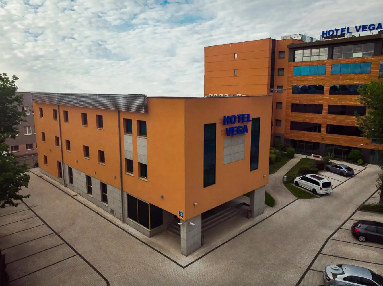 Property building in Business Hotel Vega Wrocław