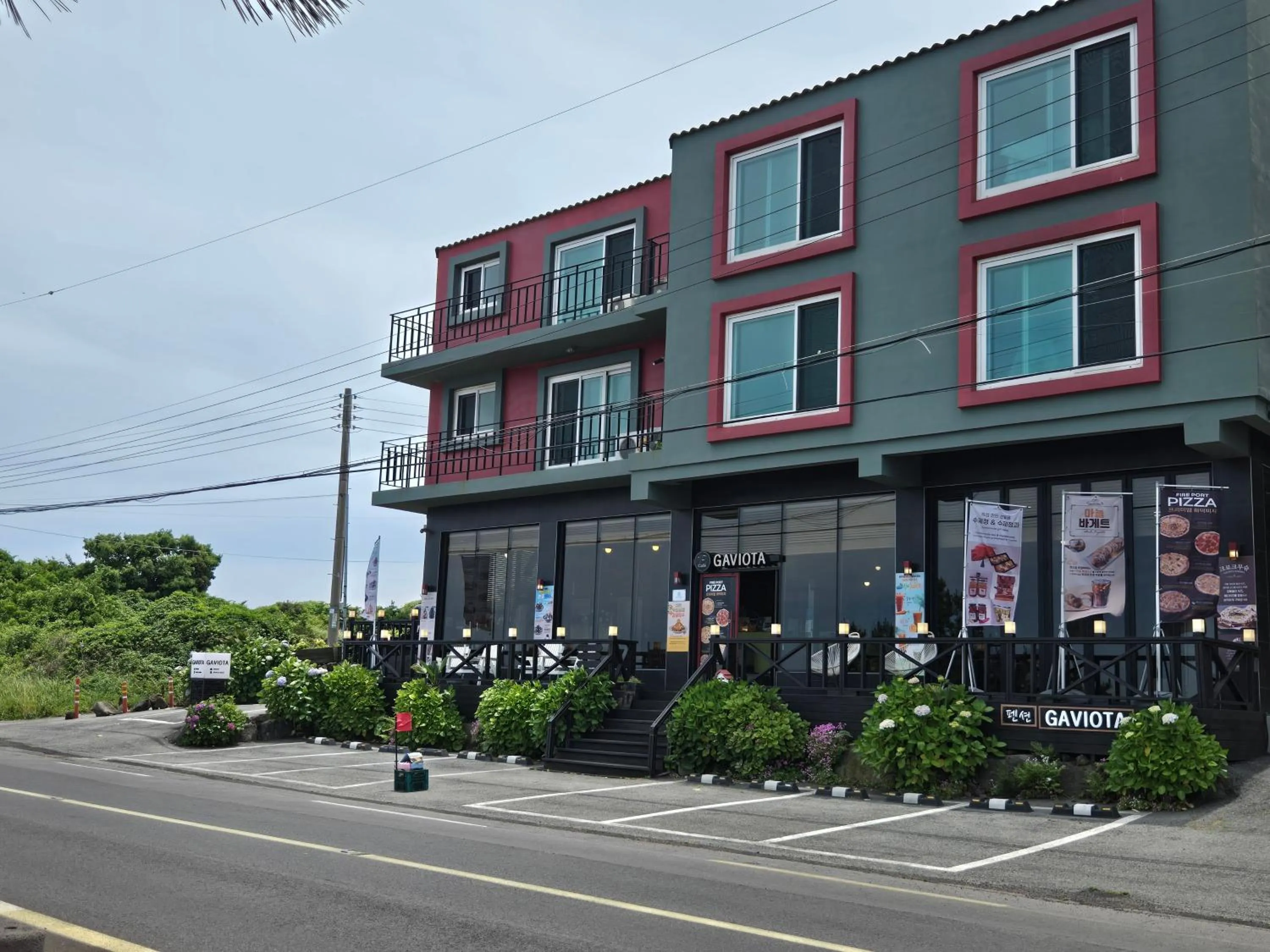 Property building in Jeju Gaviota Pension