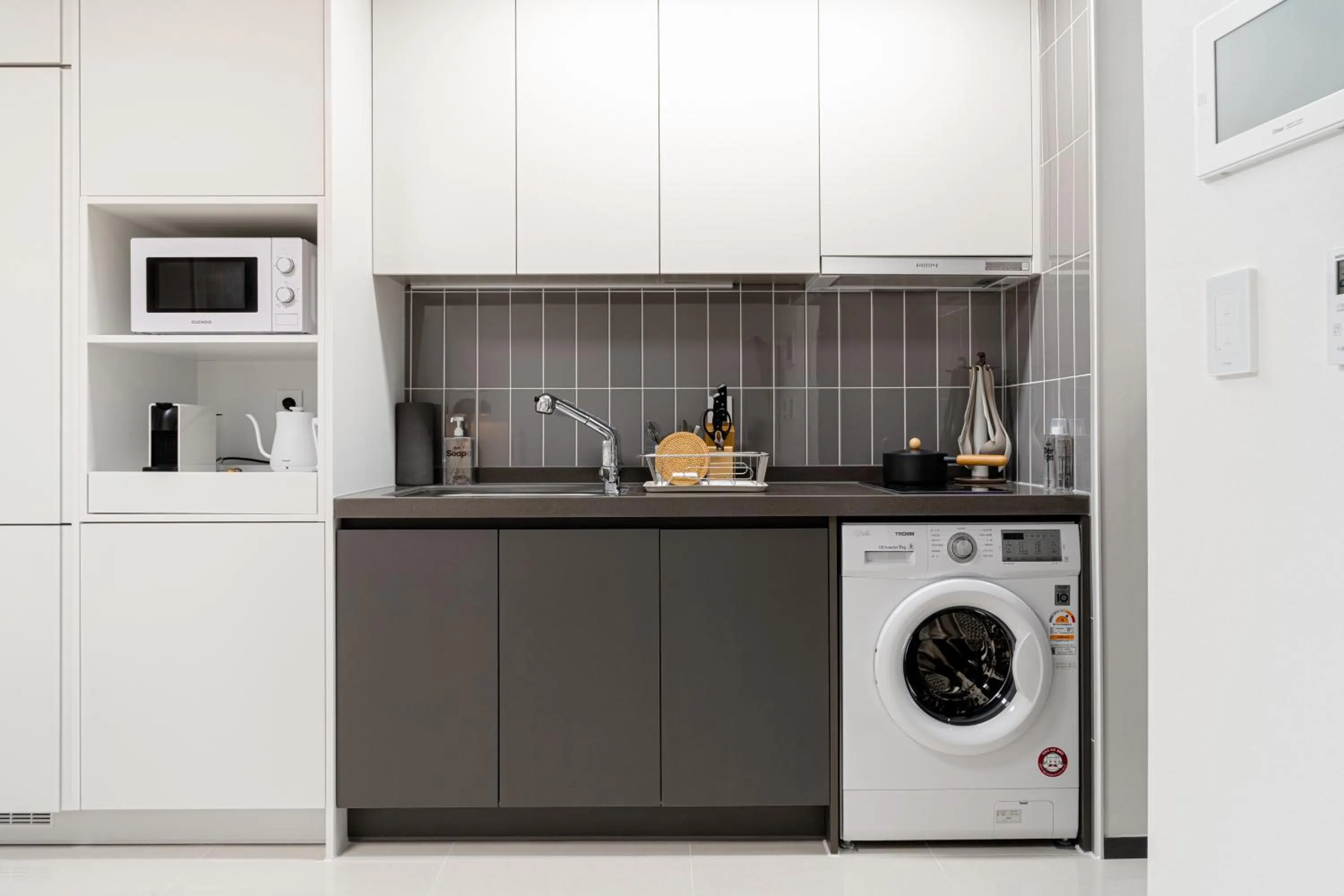 Coffee/tea facilities in Urbanstay Busan Cityhall