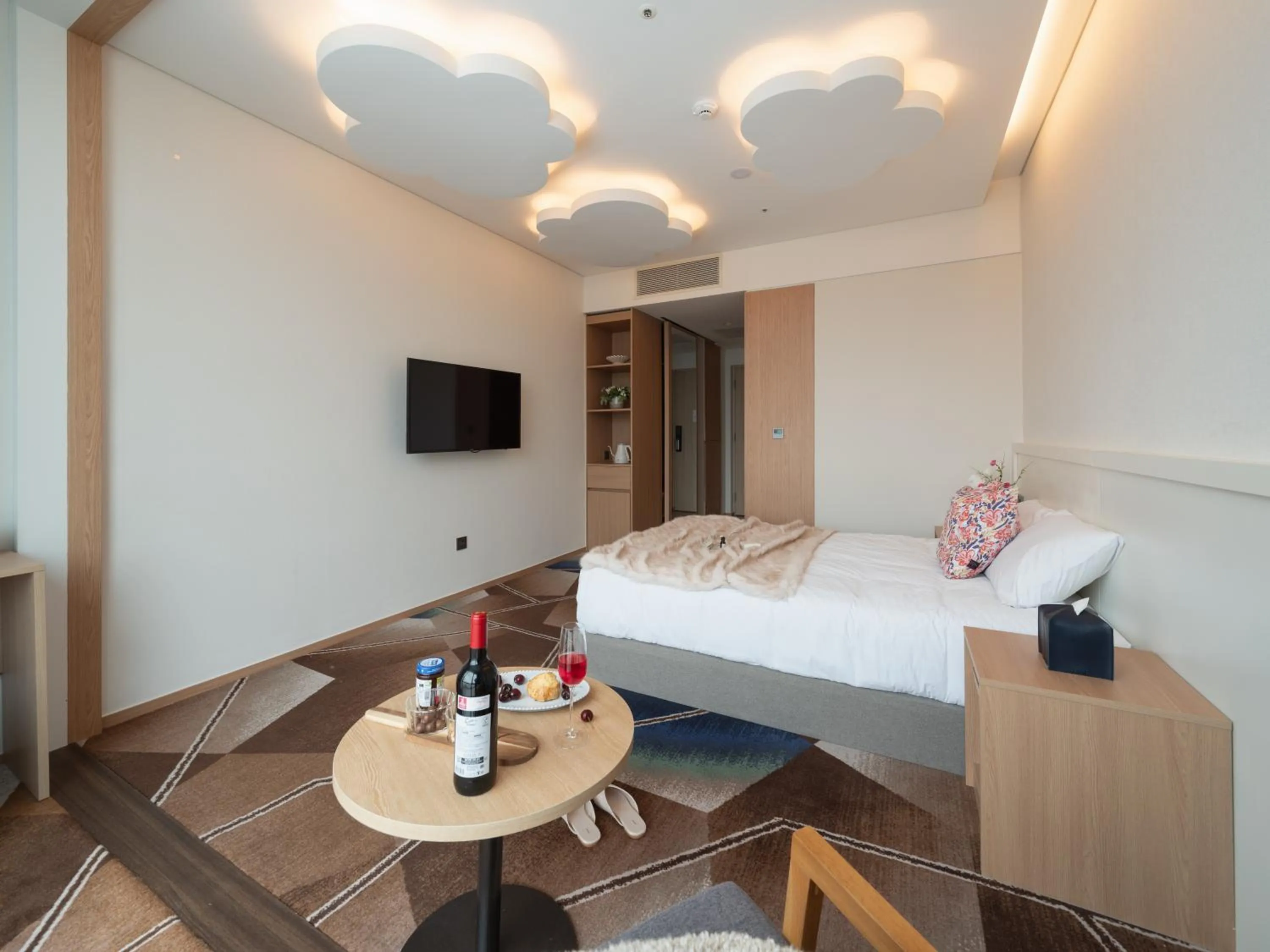 Photo of the whole room, Bed in Urbanstay Residence Dongtan