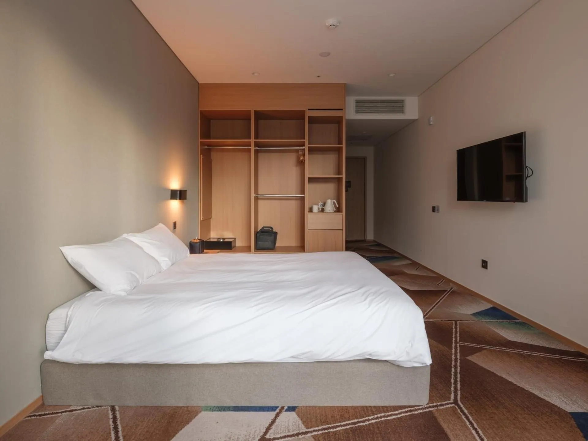 Bedroom, Bed in Urbanstay Residence Dongtan