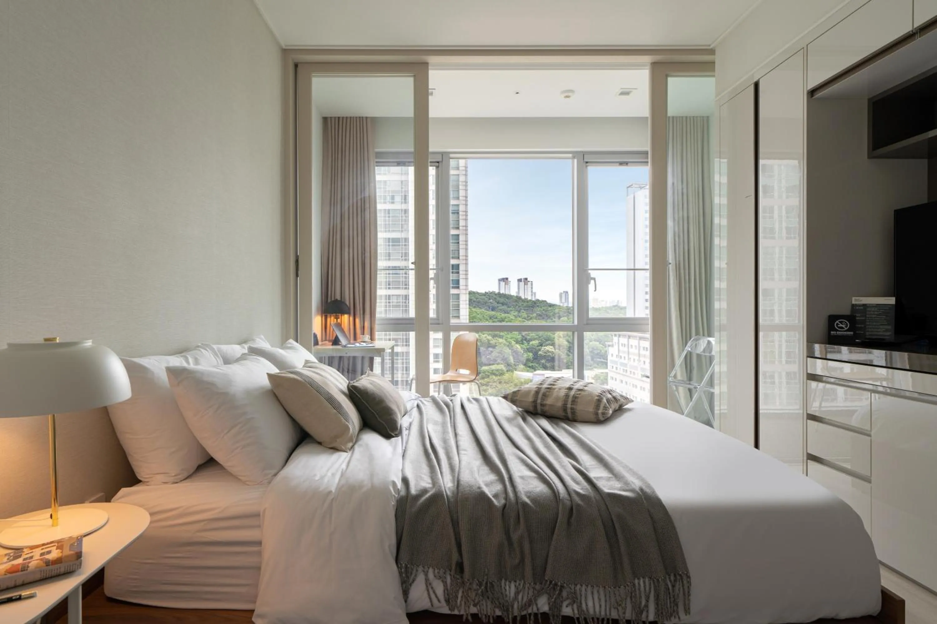 Bed in Urbanstay Residence Dongtan