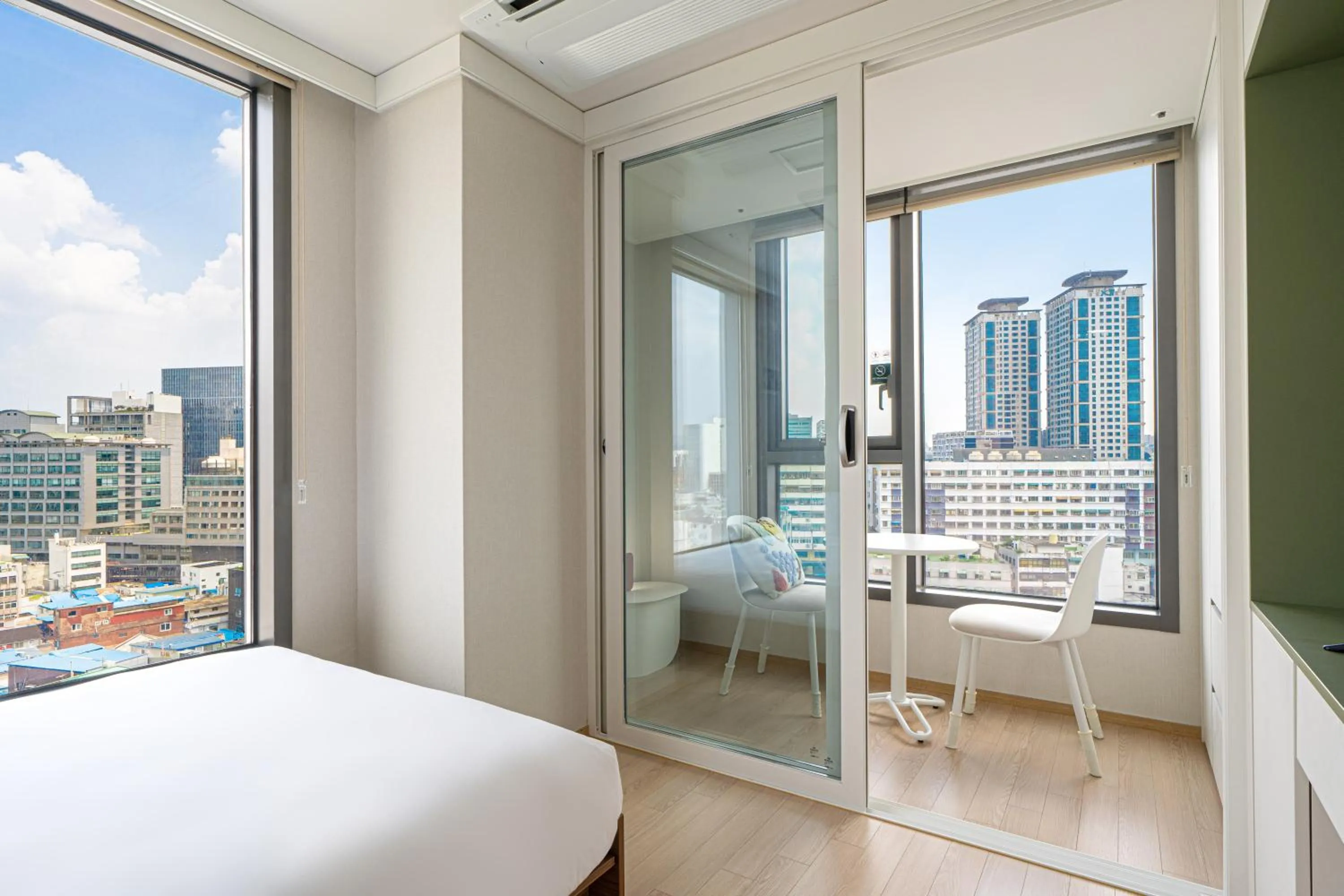 Balcony/Terrace, Bed in Urbanstay Myeongdong