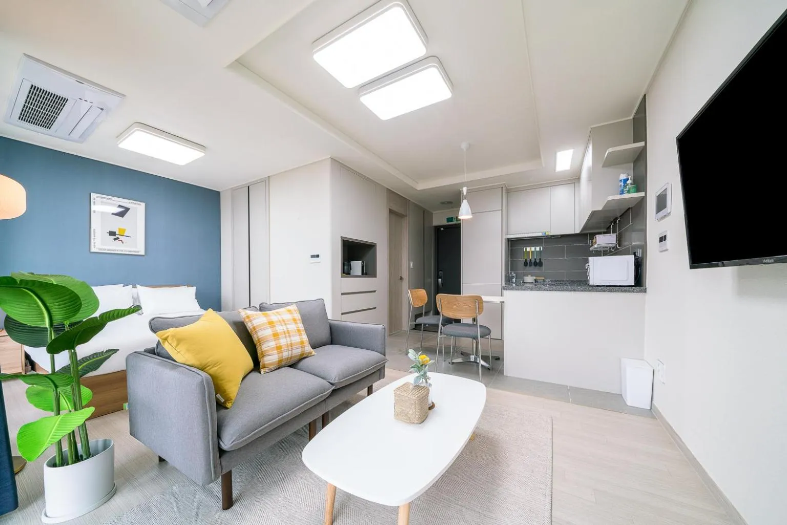 Living room in Urbanstay Songdo Moonlight Park