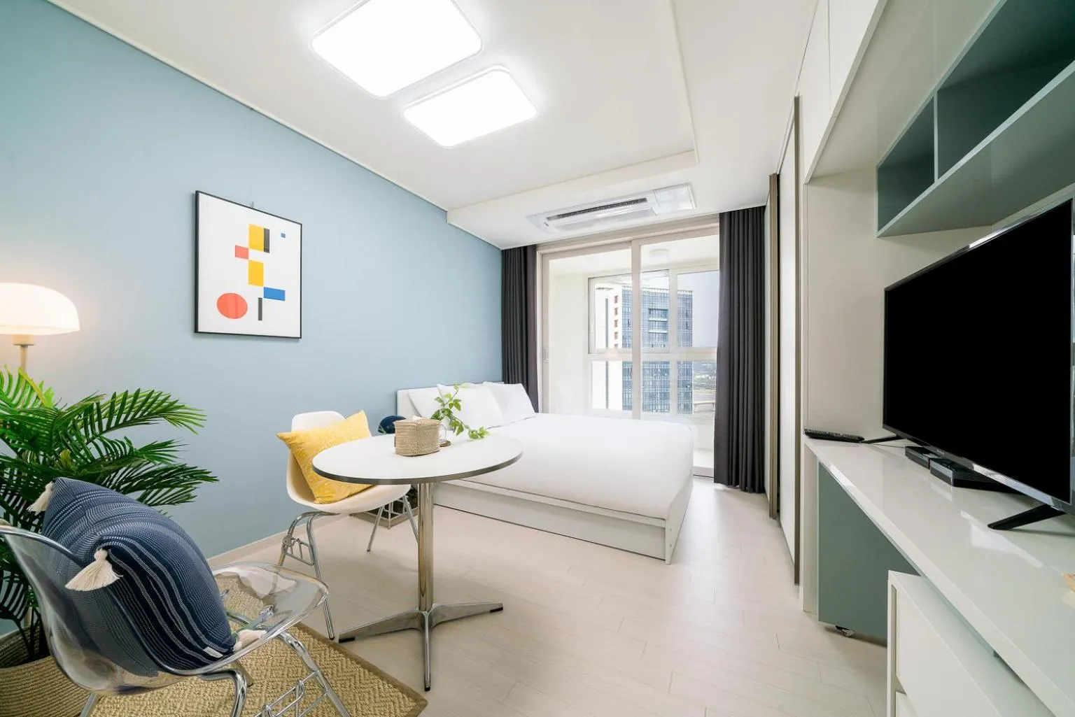 Living room in Urbanstay Songdo Moonlight Park