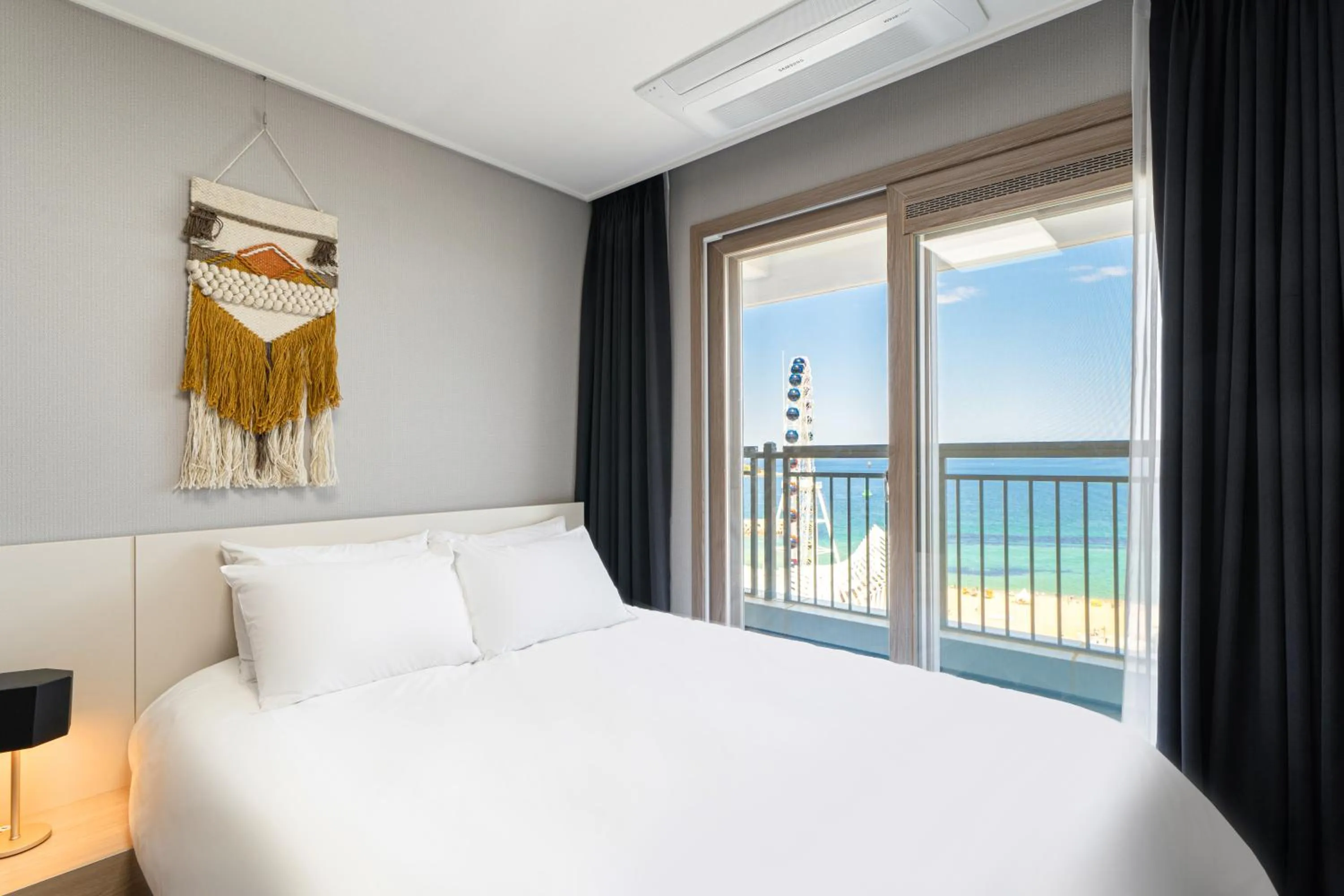 Bed in Urbanstay Sokcho beach C