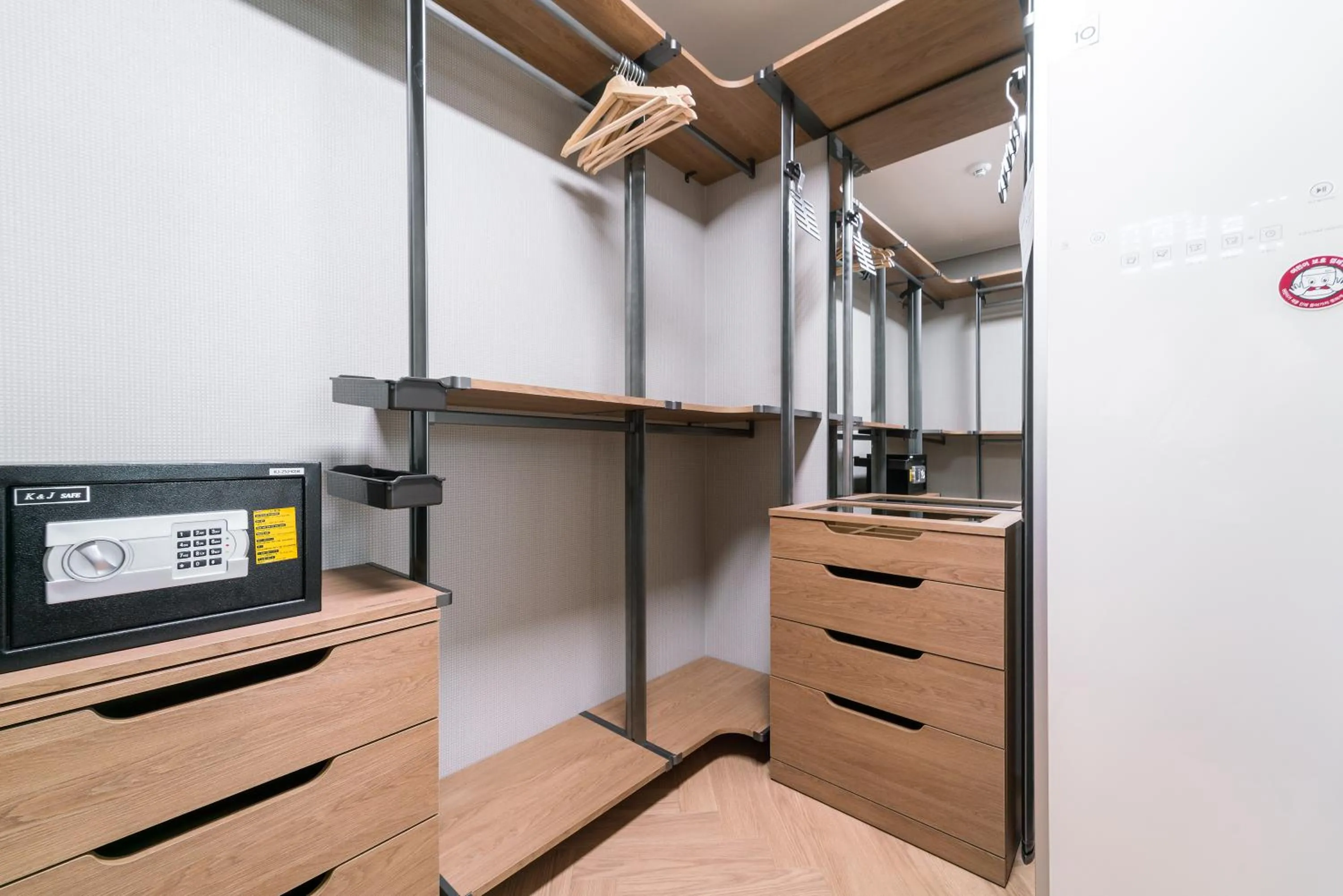 wardrobe in Le Collective Busan station