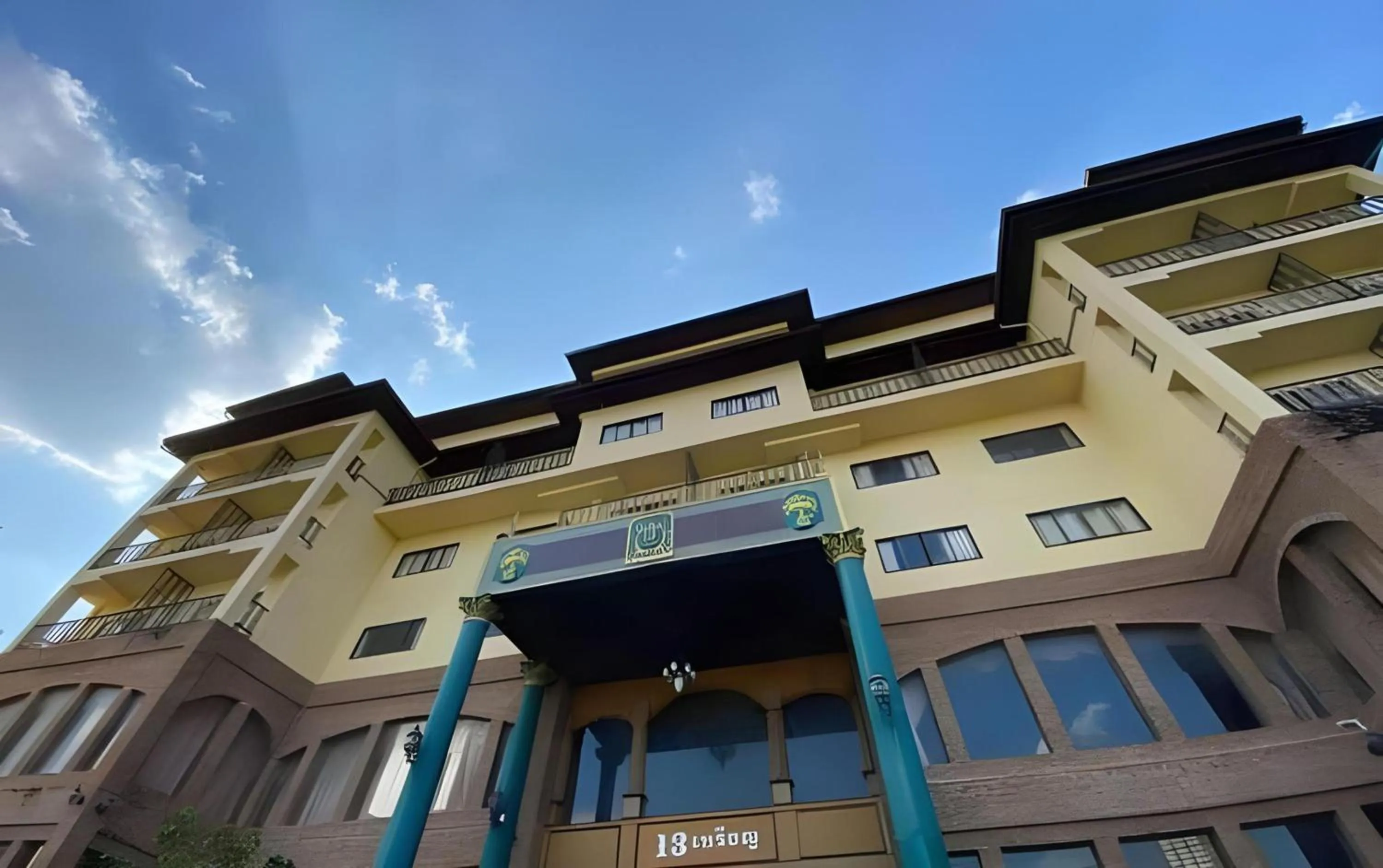 Property building in OYO 75466 -13 Coins Bang Yai Hotel