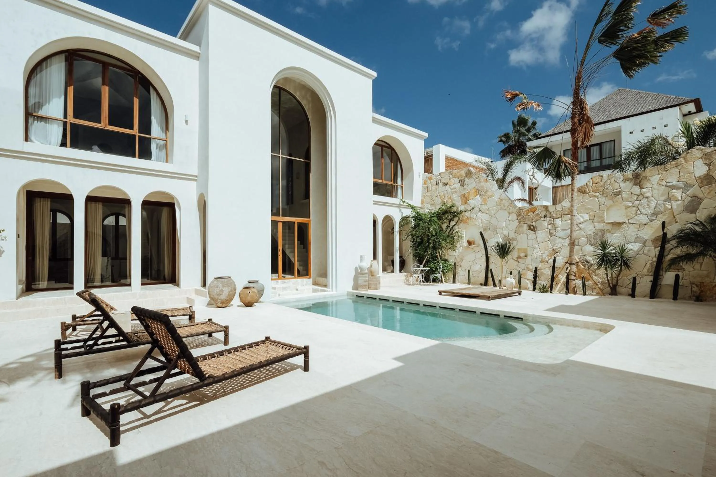 Property building in Casa Viamo